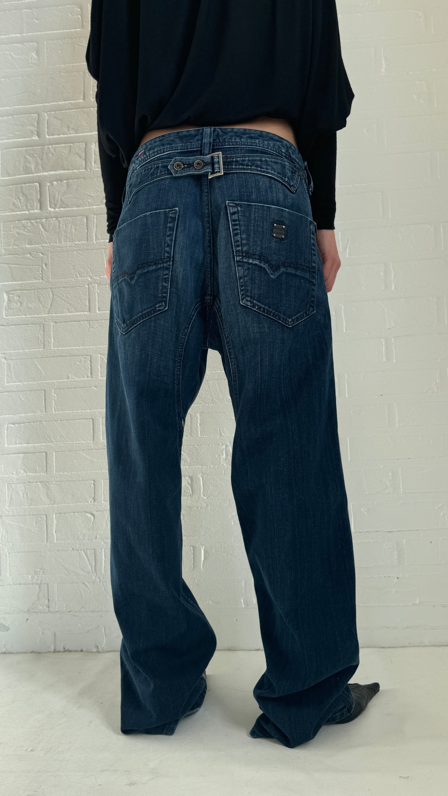 cinch back belt jeans 31