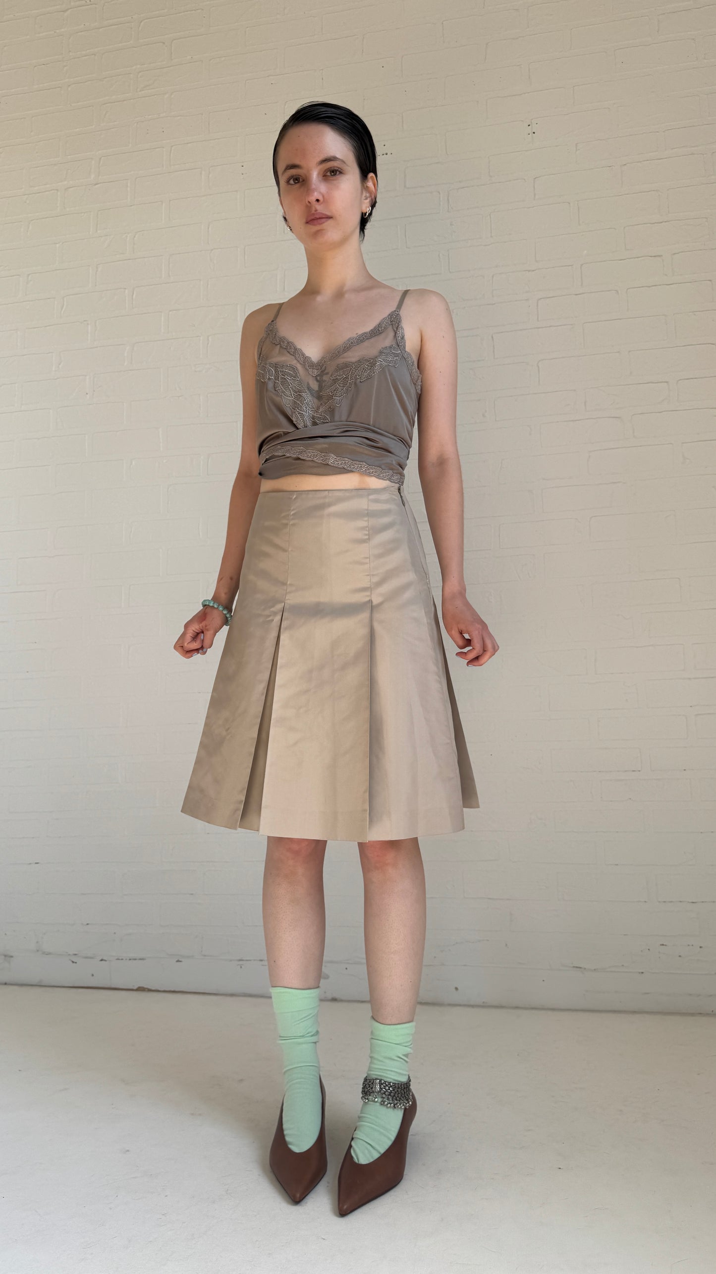 pleated skirt