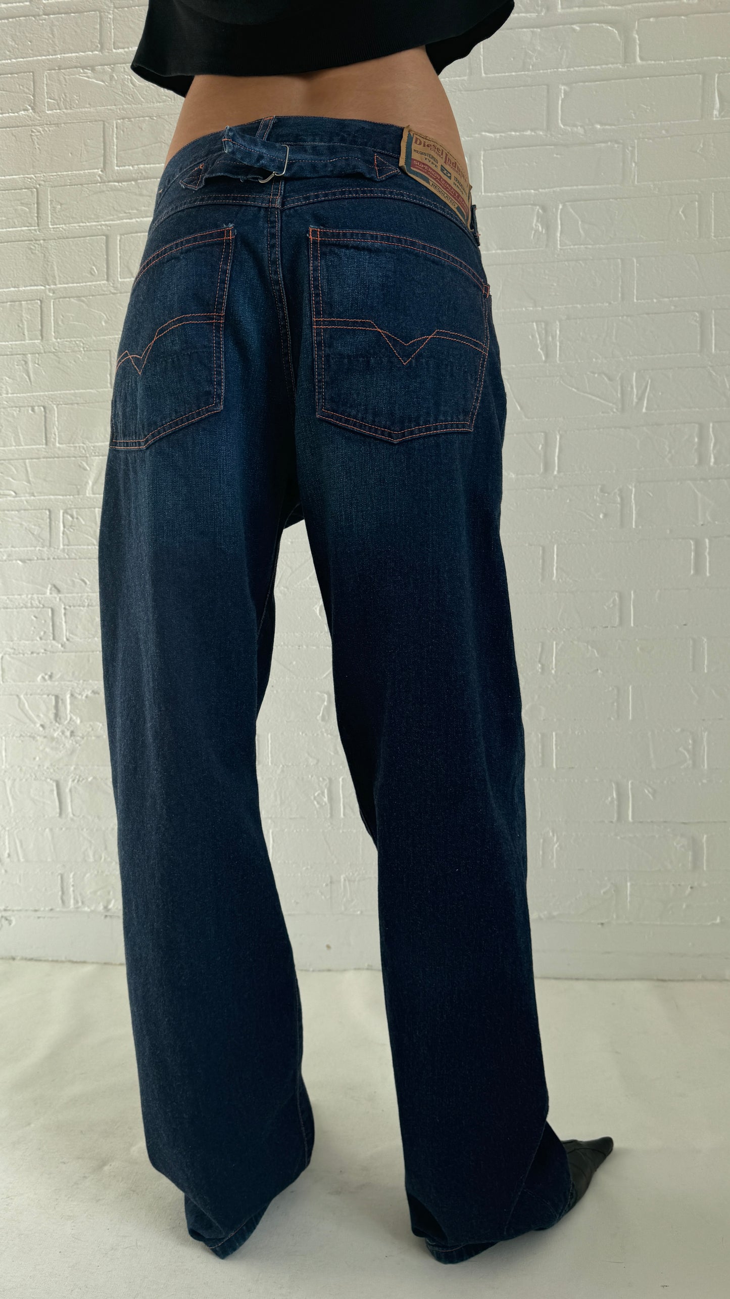cinch back belt high rise small