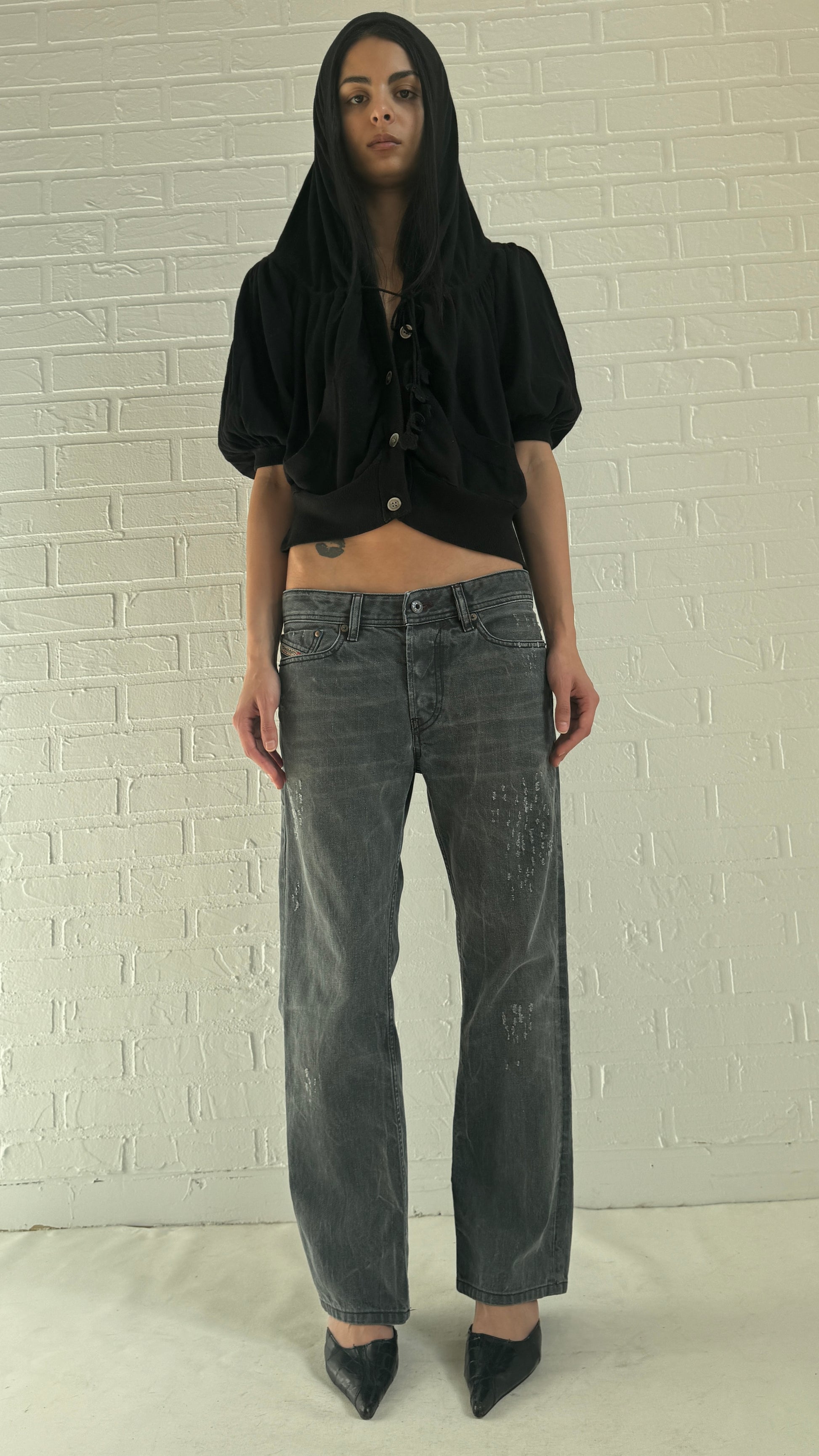 black distressed small