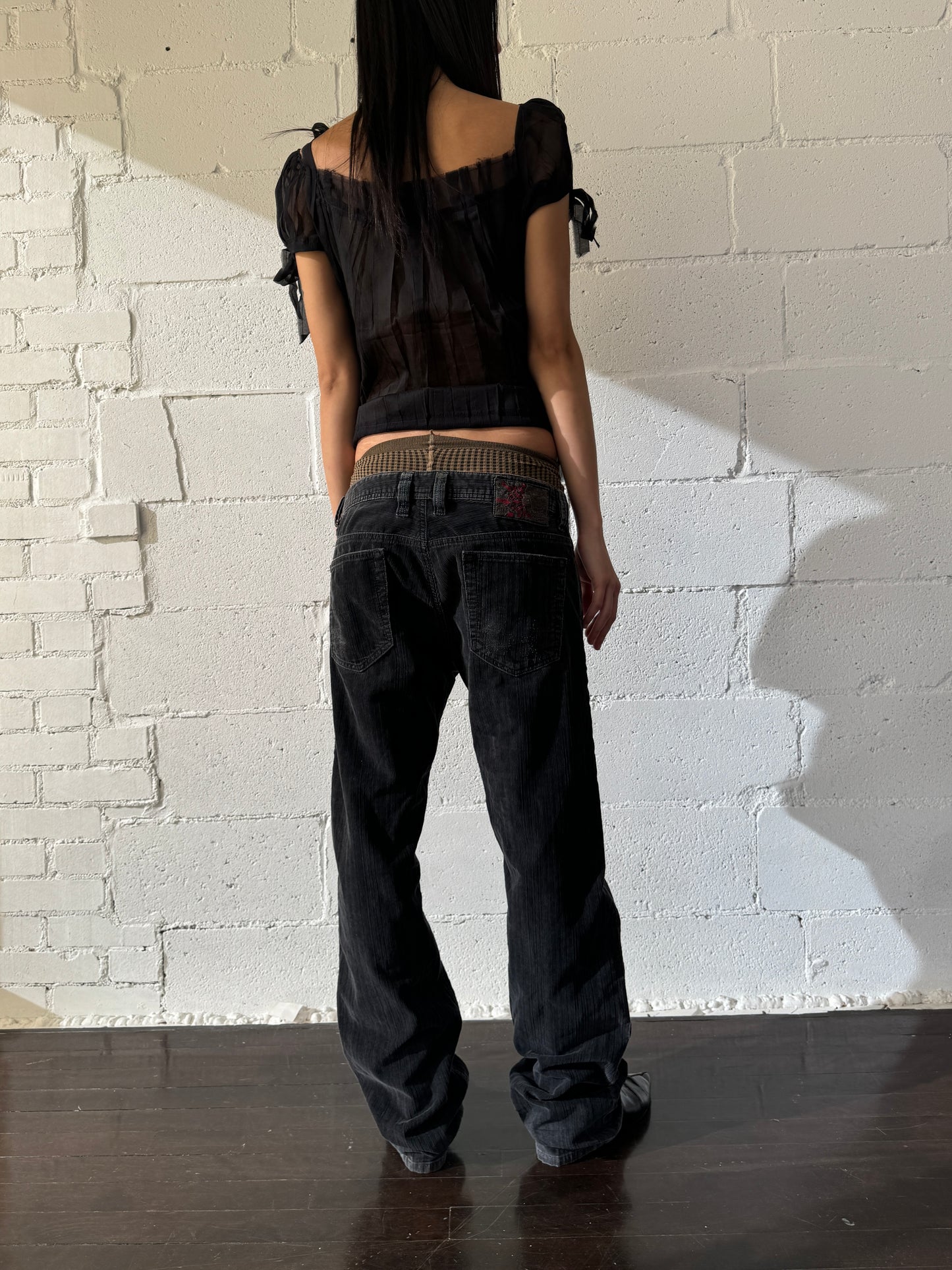 corduroy black / 32