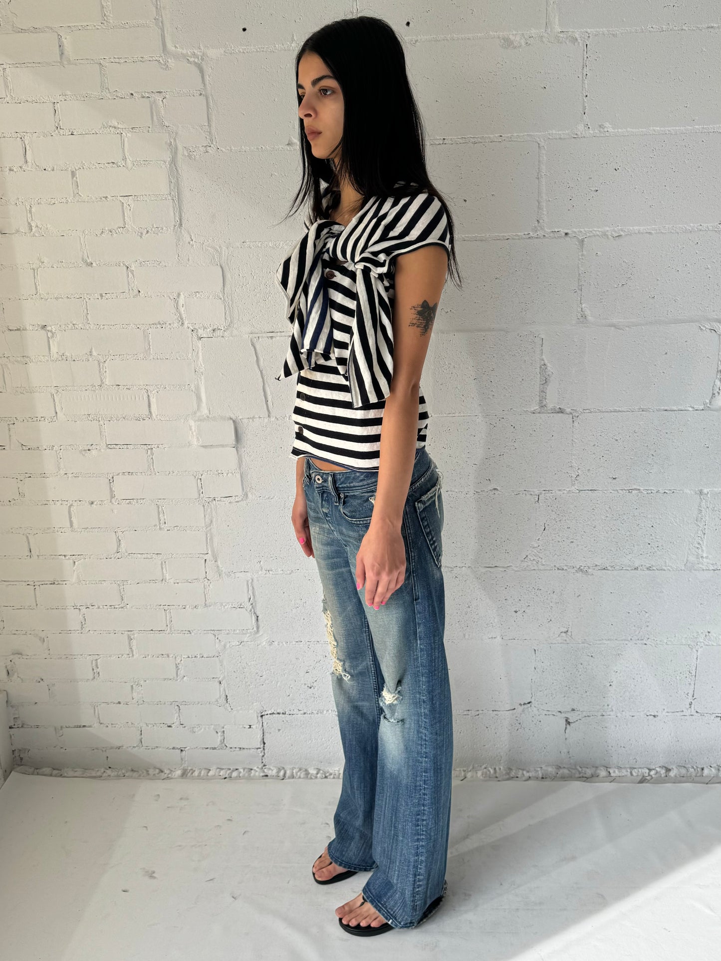 ripped up jeans 29