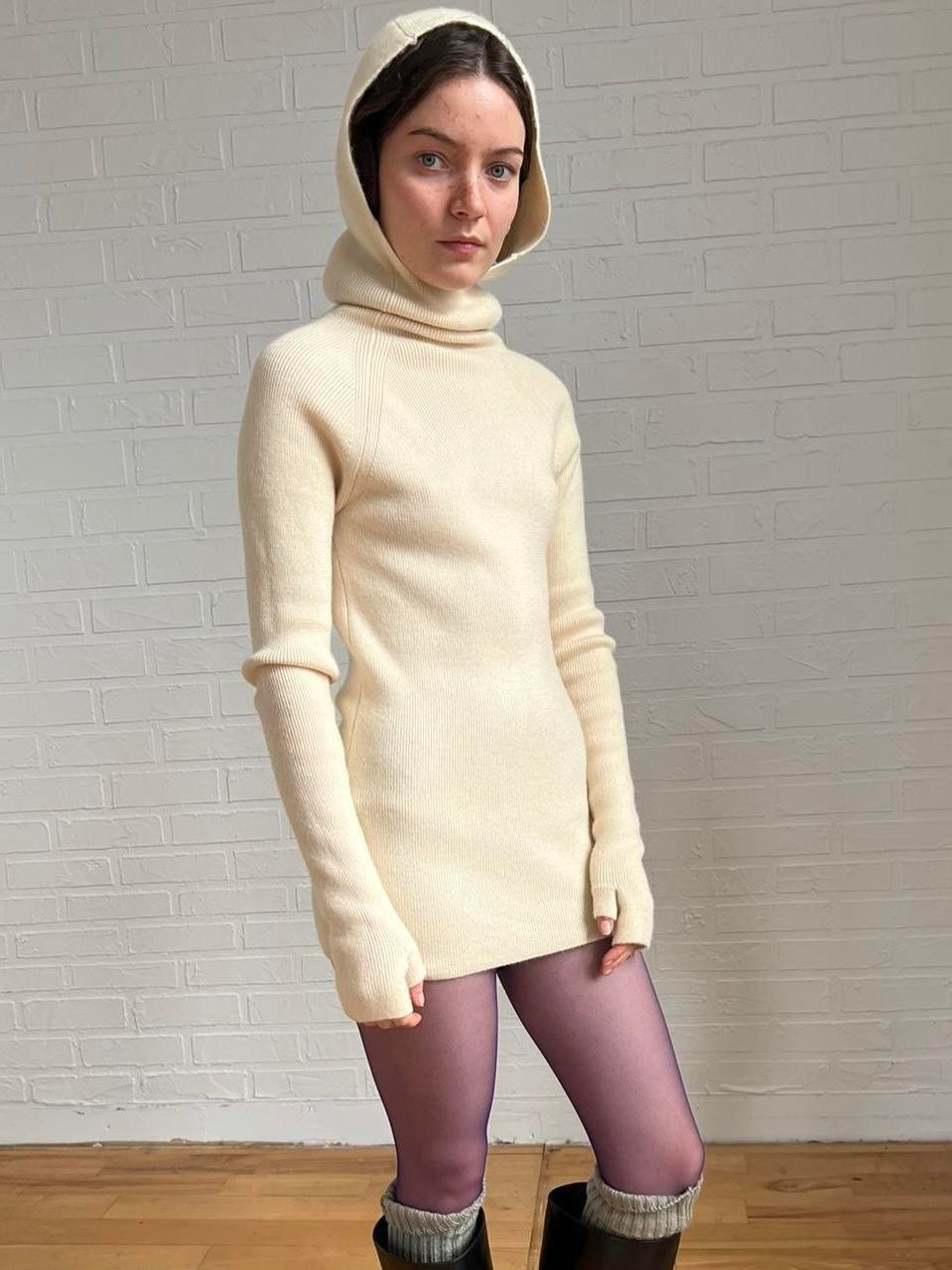 merino glove hoodie / off white