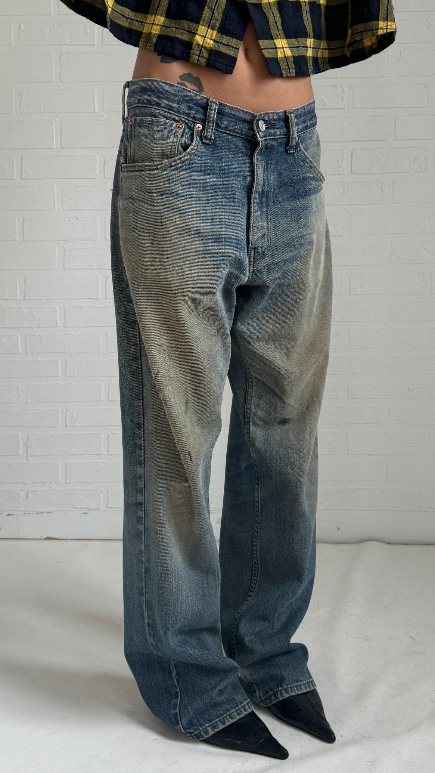 ripped loose jeans