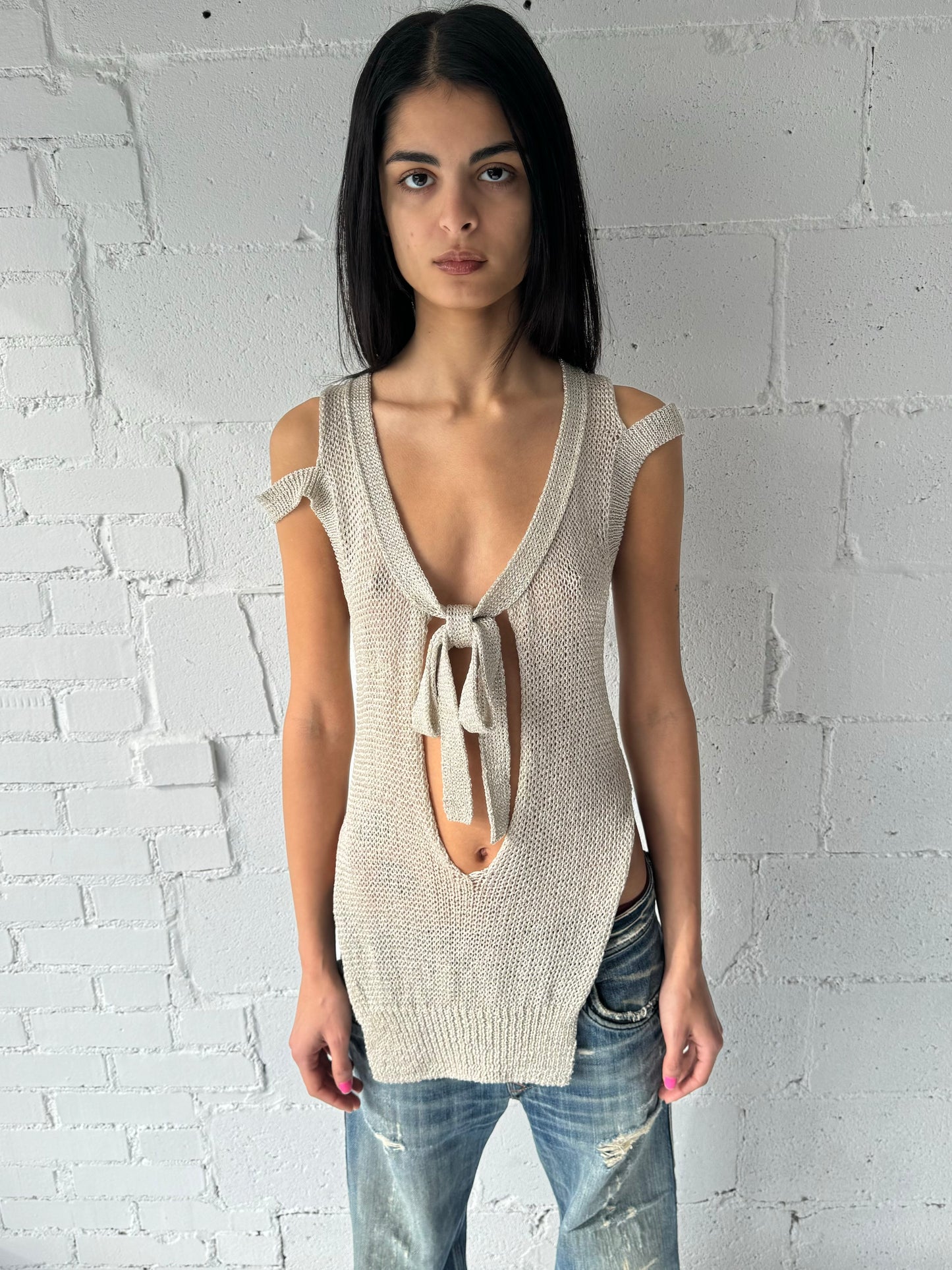 knit sleeveless top / beige