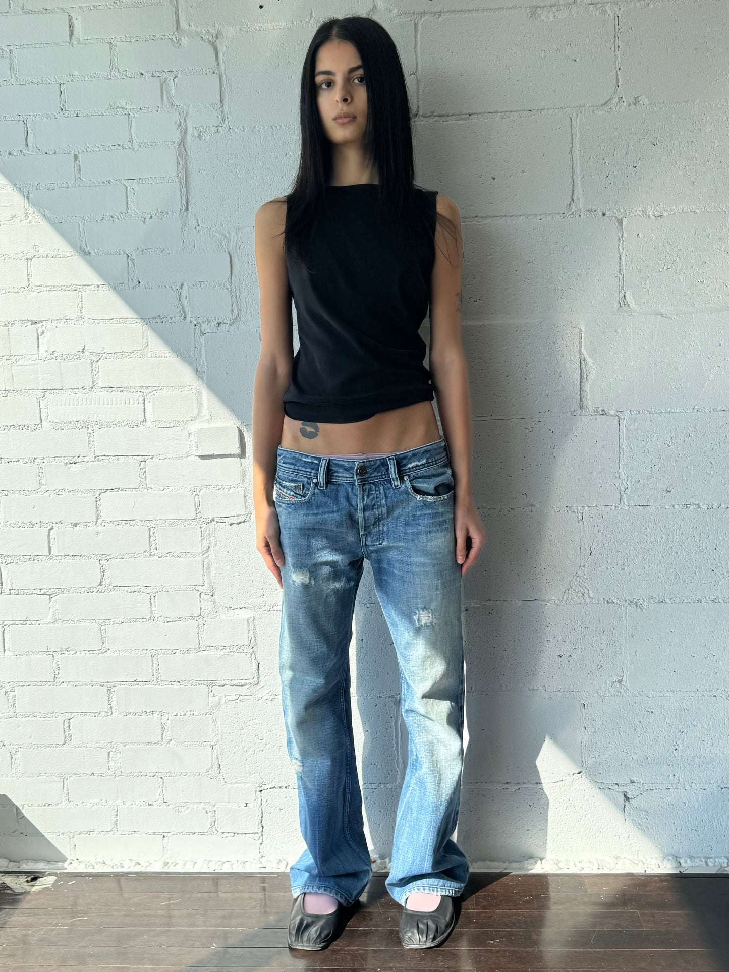 distressed baggy jeans / small