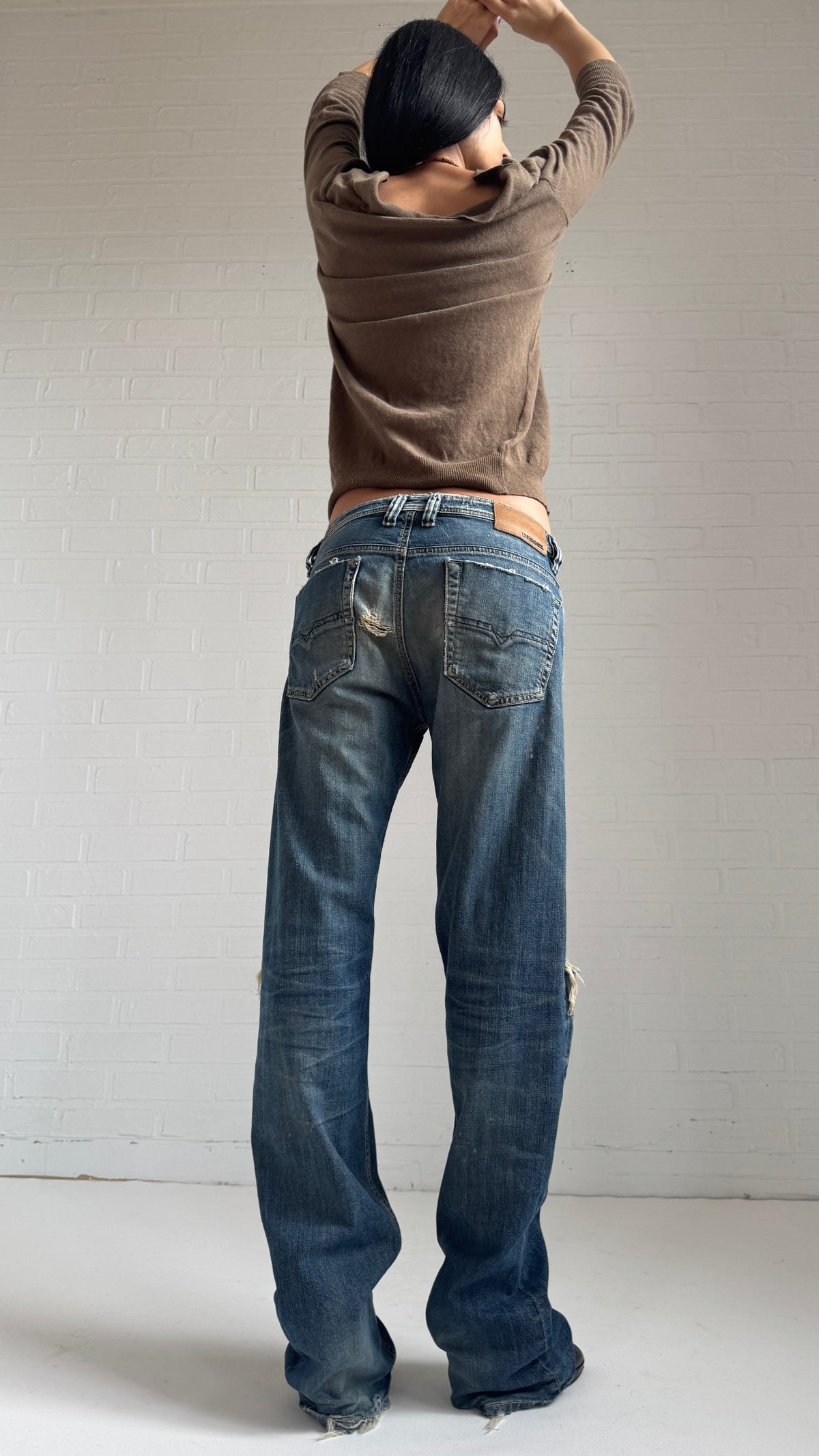 Distressed Dark Straight Leg Jeans