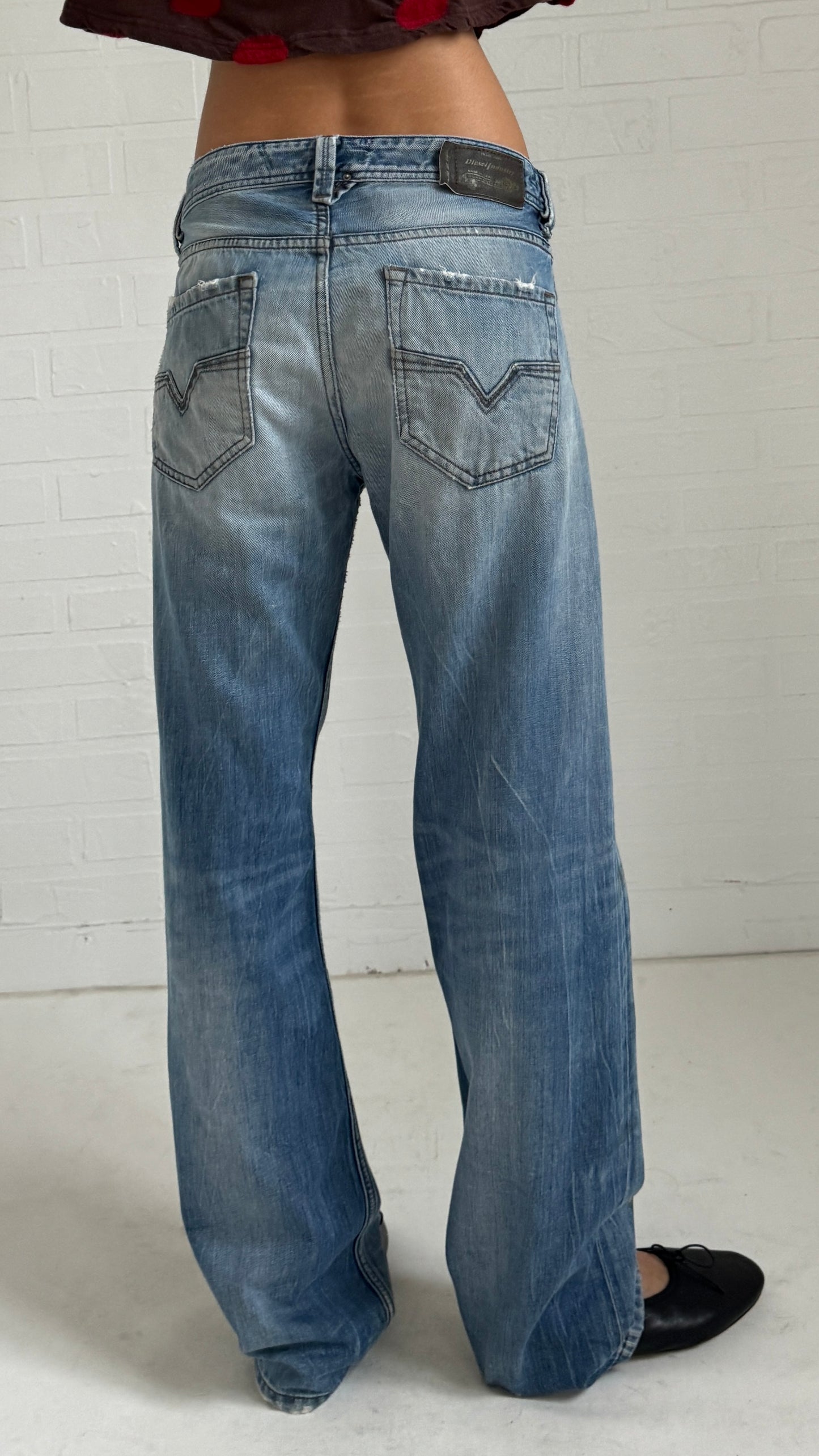 ripped baggy jeans s/m