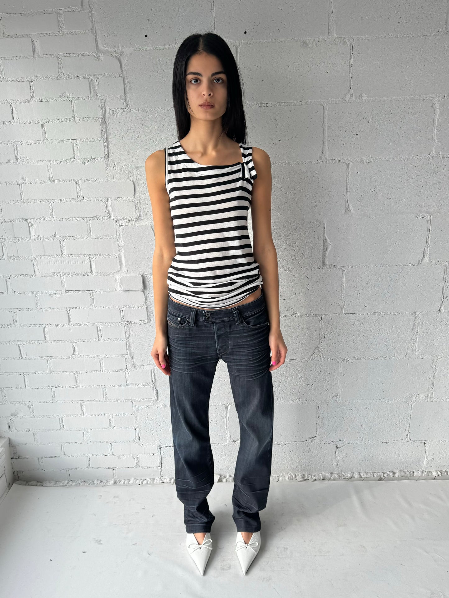 striped sleveless top