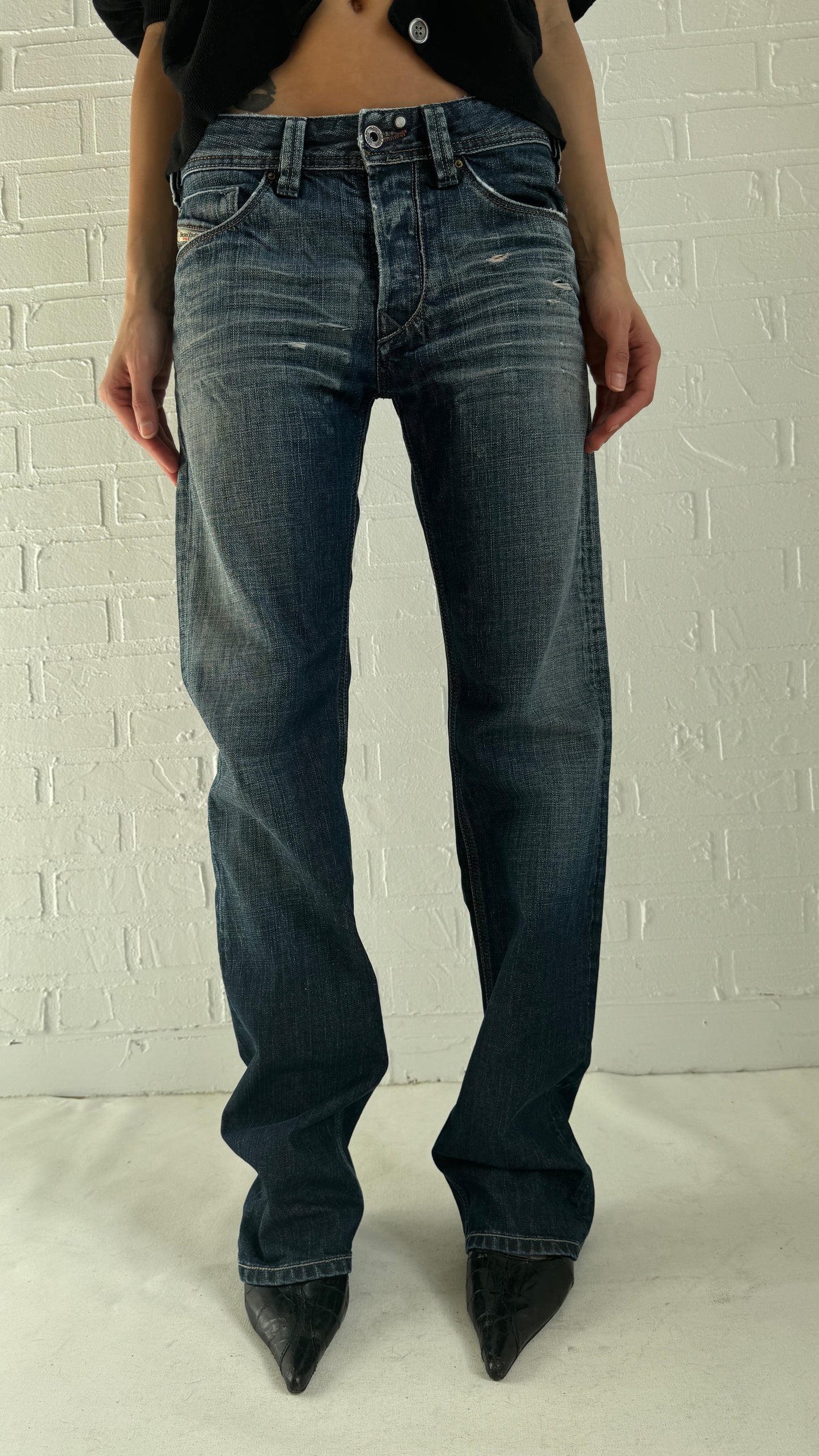 embroidered pocket small
