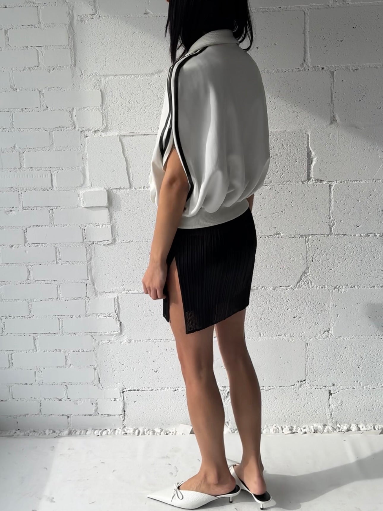'04 track jacket cape/ white