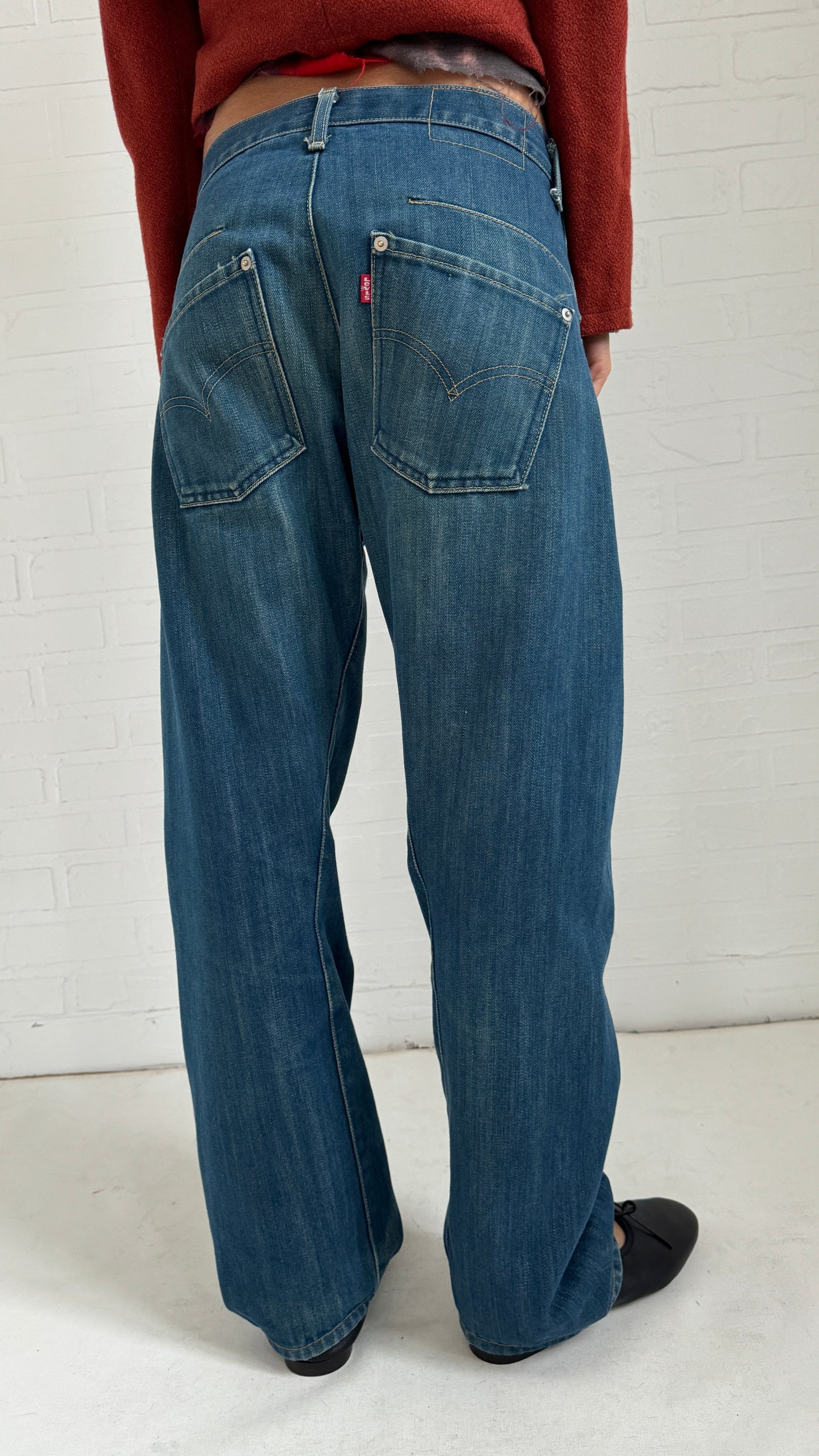 straight twist jeans small