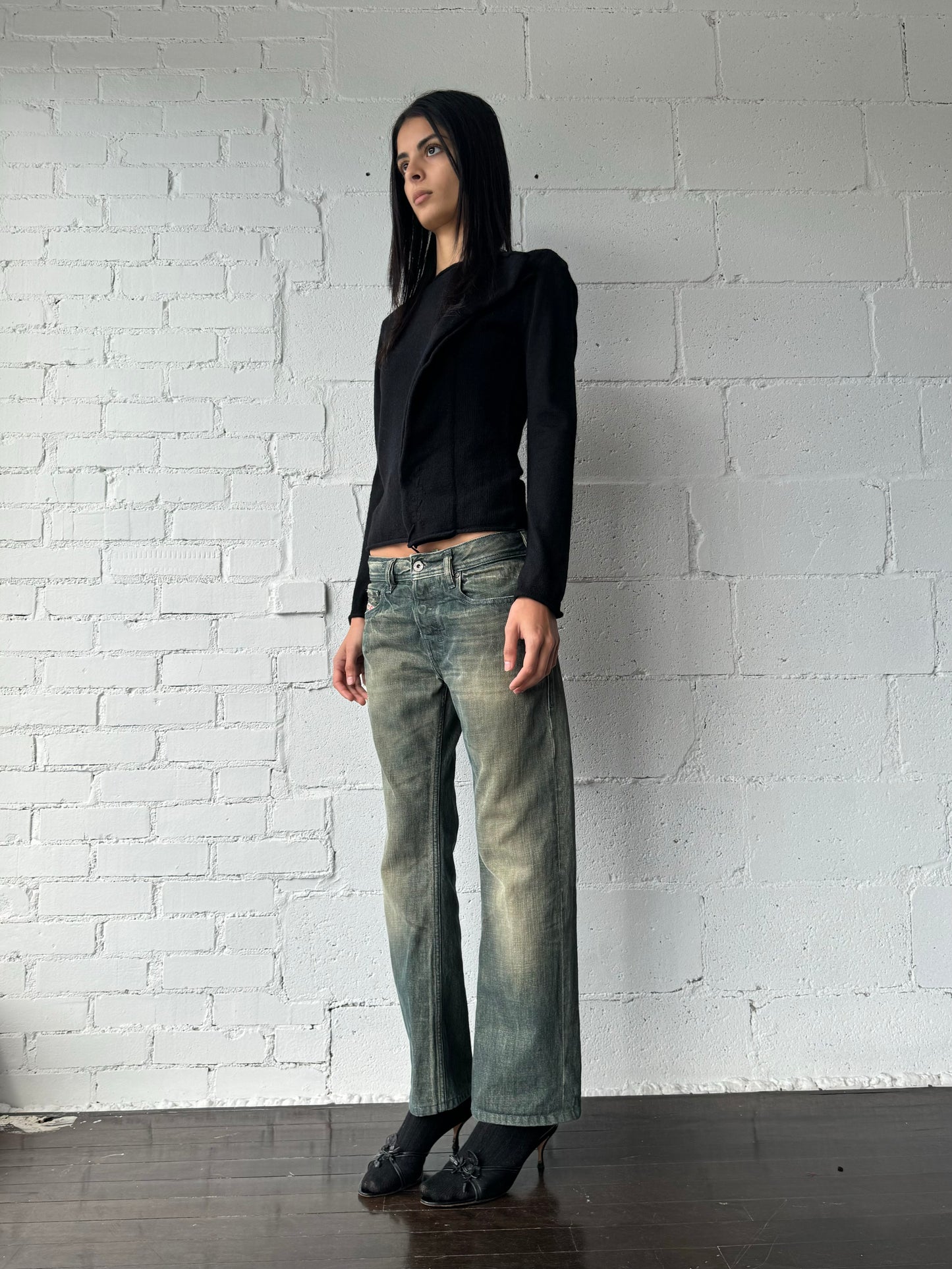 wool asymetric sweater / black