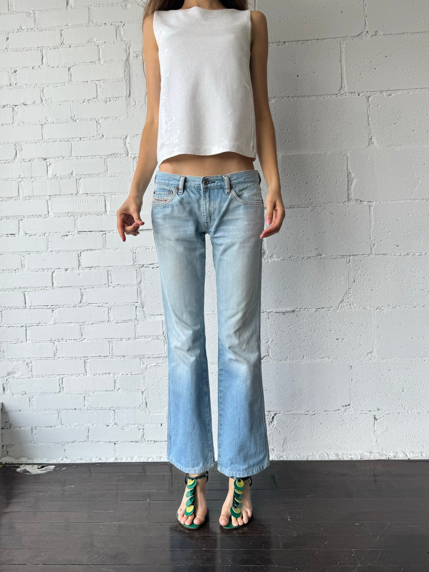 low rise jeans / light wash / xs