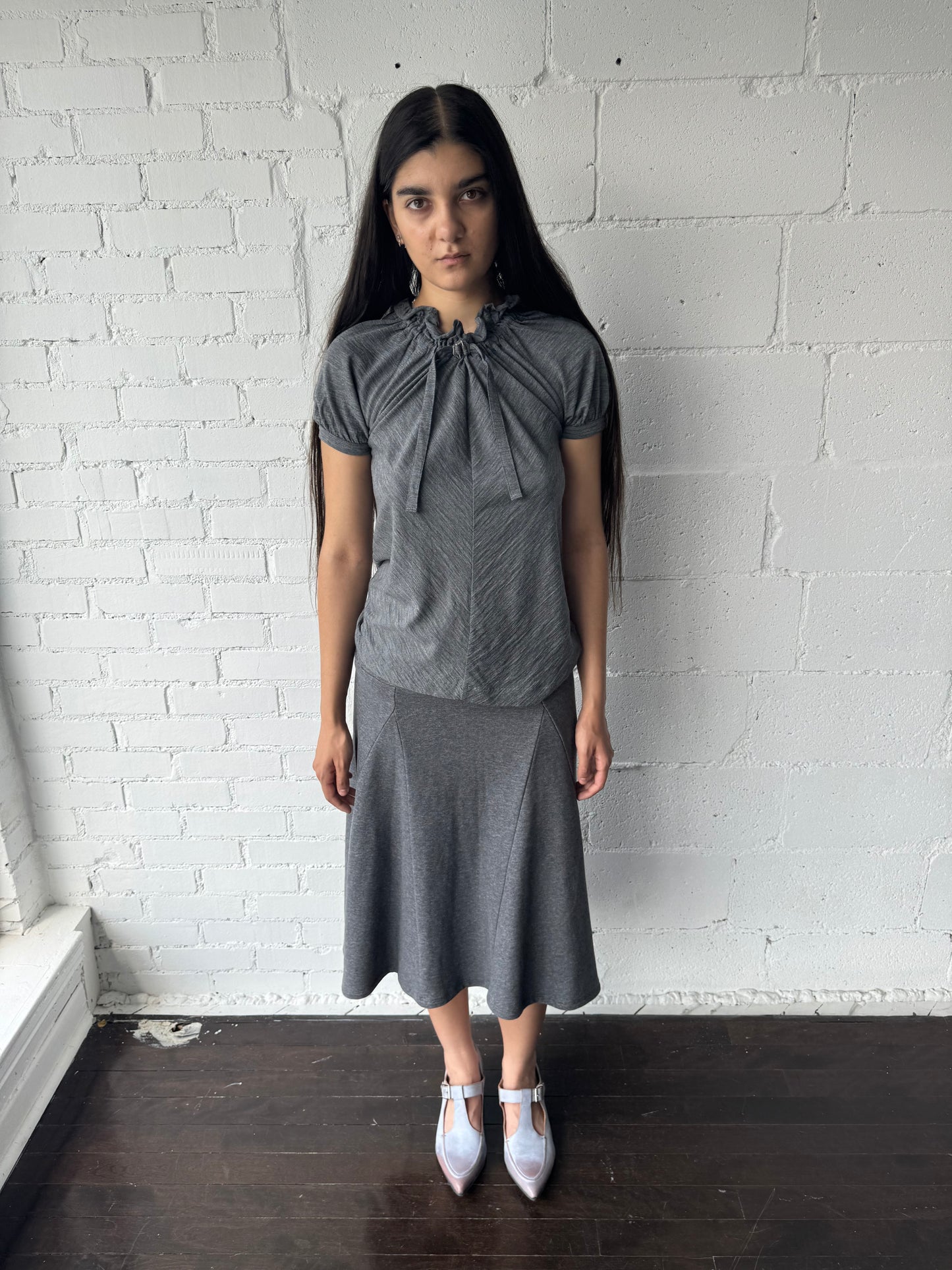 2002 ruched collar top / grey