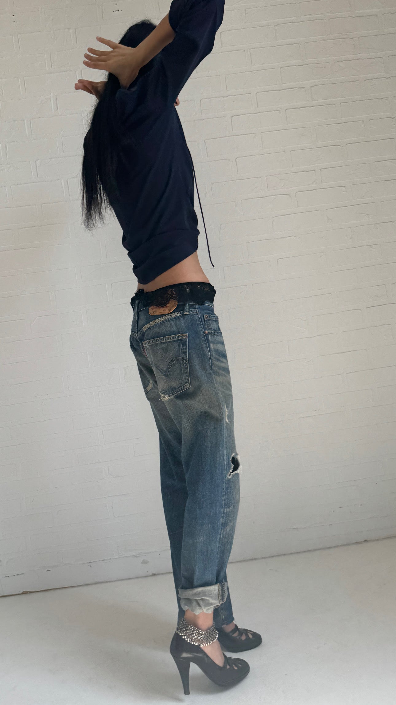 Distressed Relaxed Straight Leg Jeans