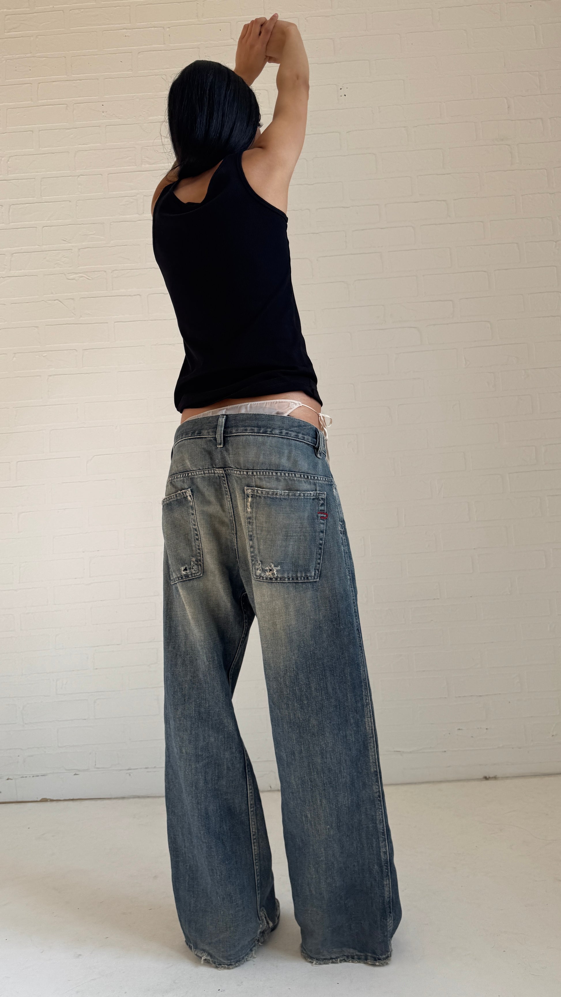 Distressed Wide Leg Jeans
