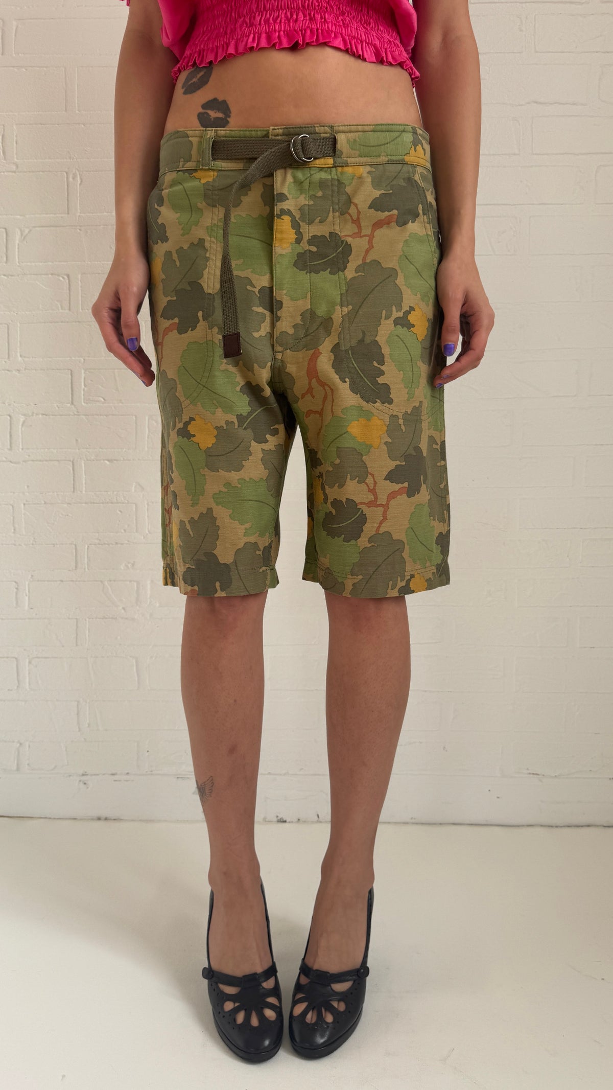 Camouflage Leaf Belted Shorts
