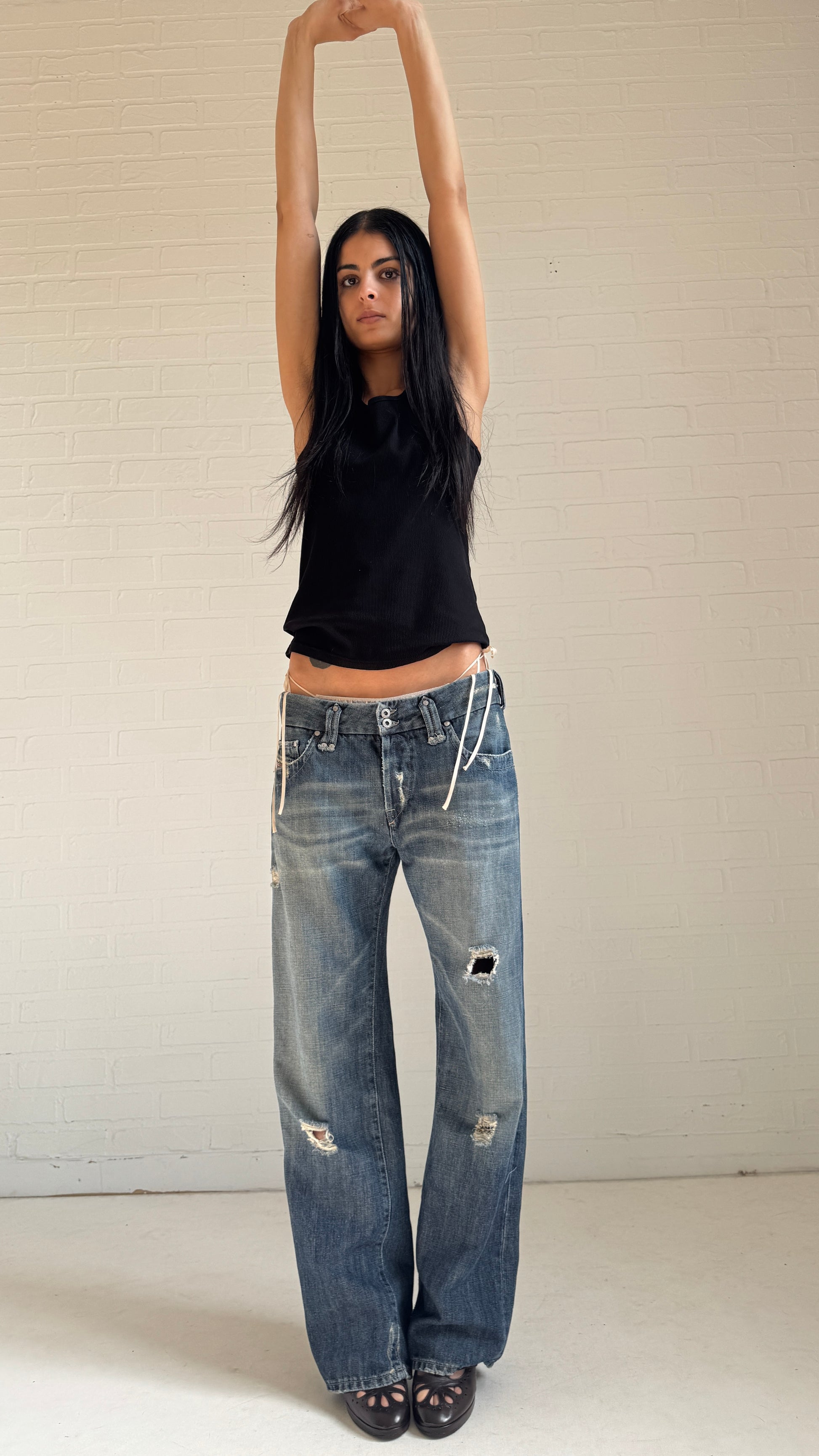 Distressed Wide Leg Jeans