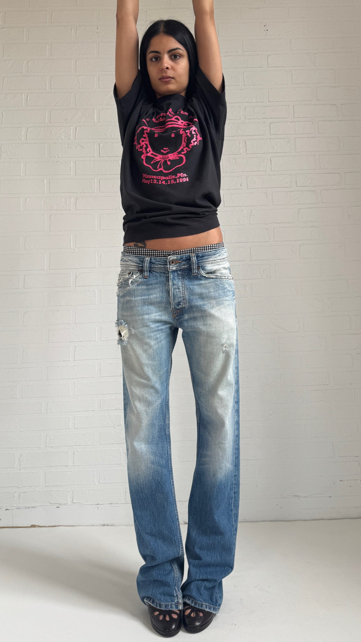 Distressed Relaxed Straight Leg Jeans