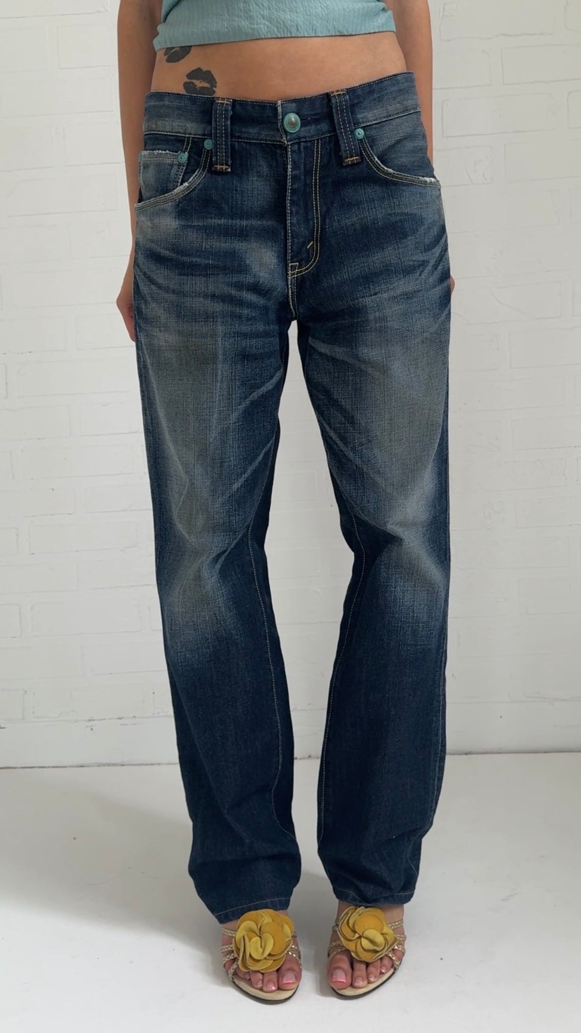 button pocket