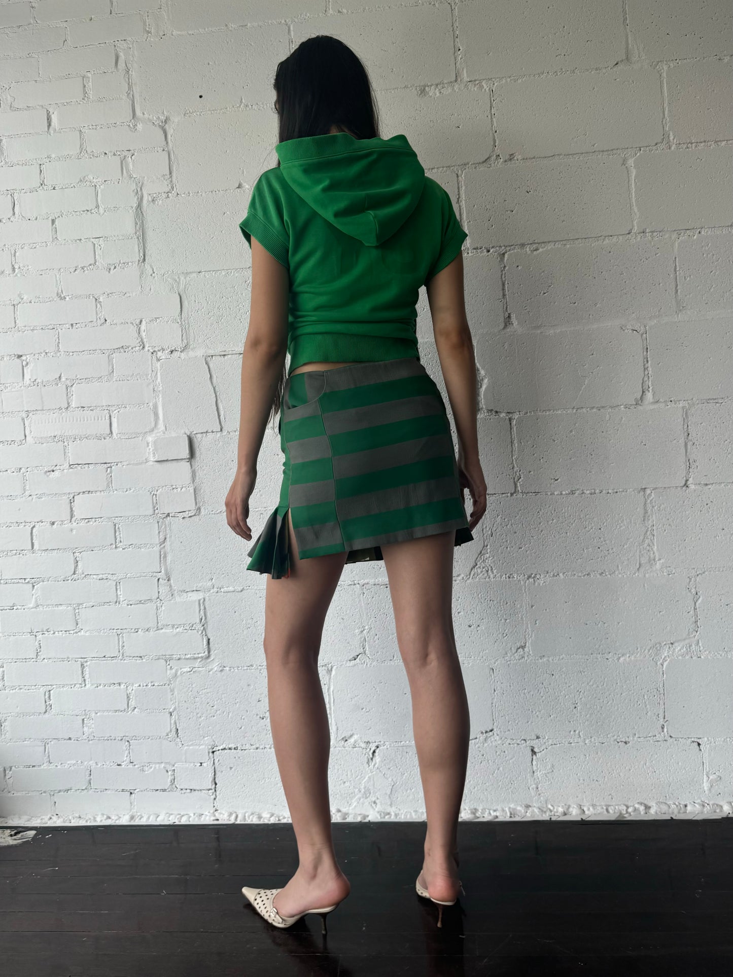 reversible mini skirt / grey green stripe