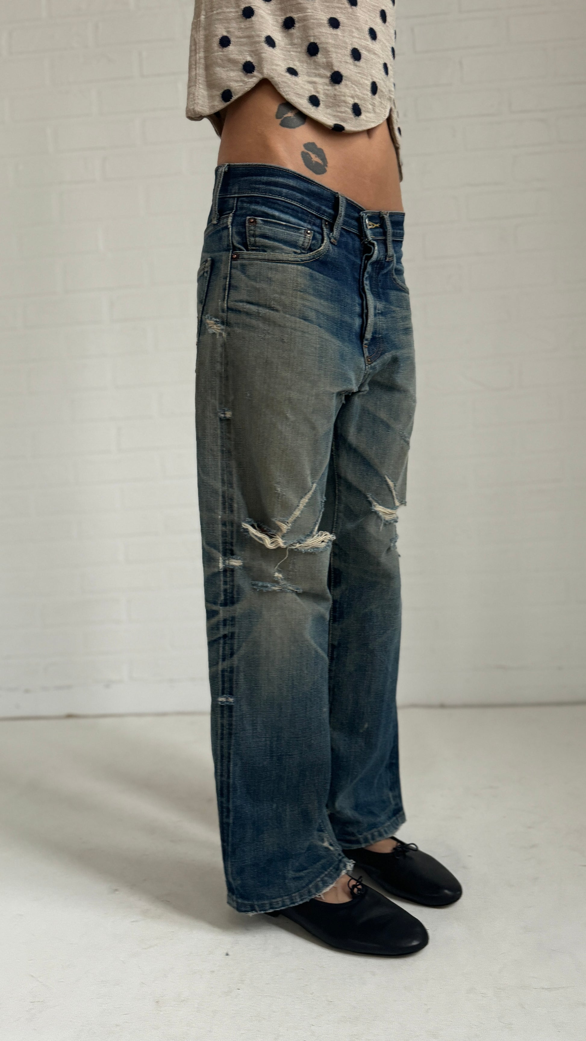 strap jeans