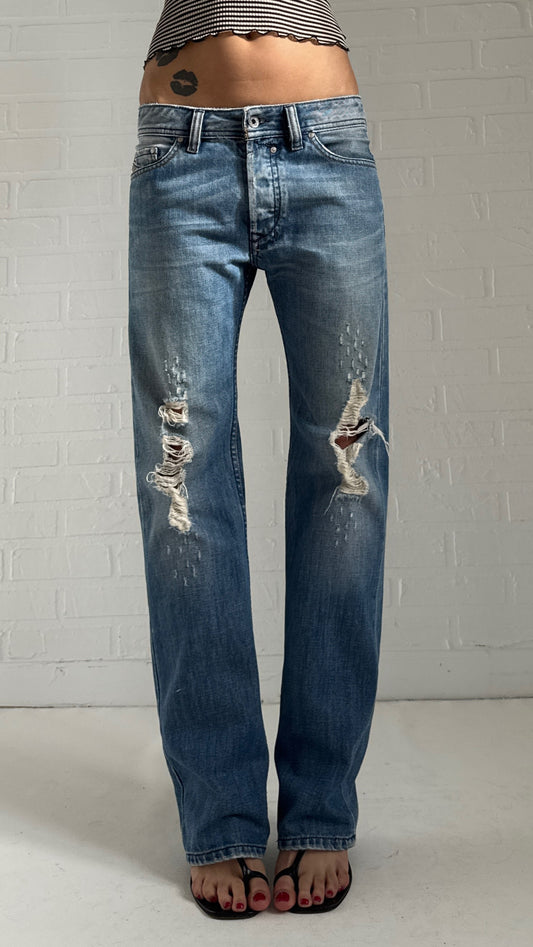 Distressed Straight Leg Jeans