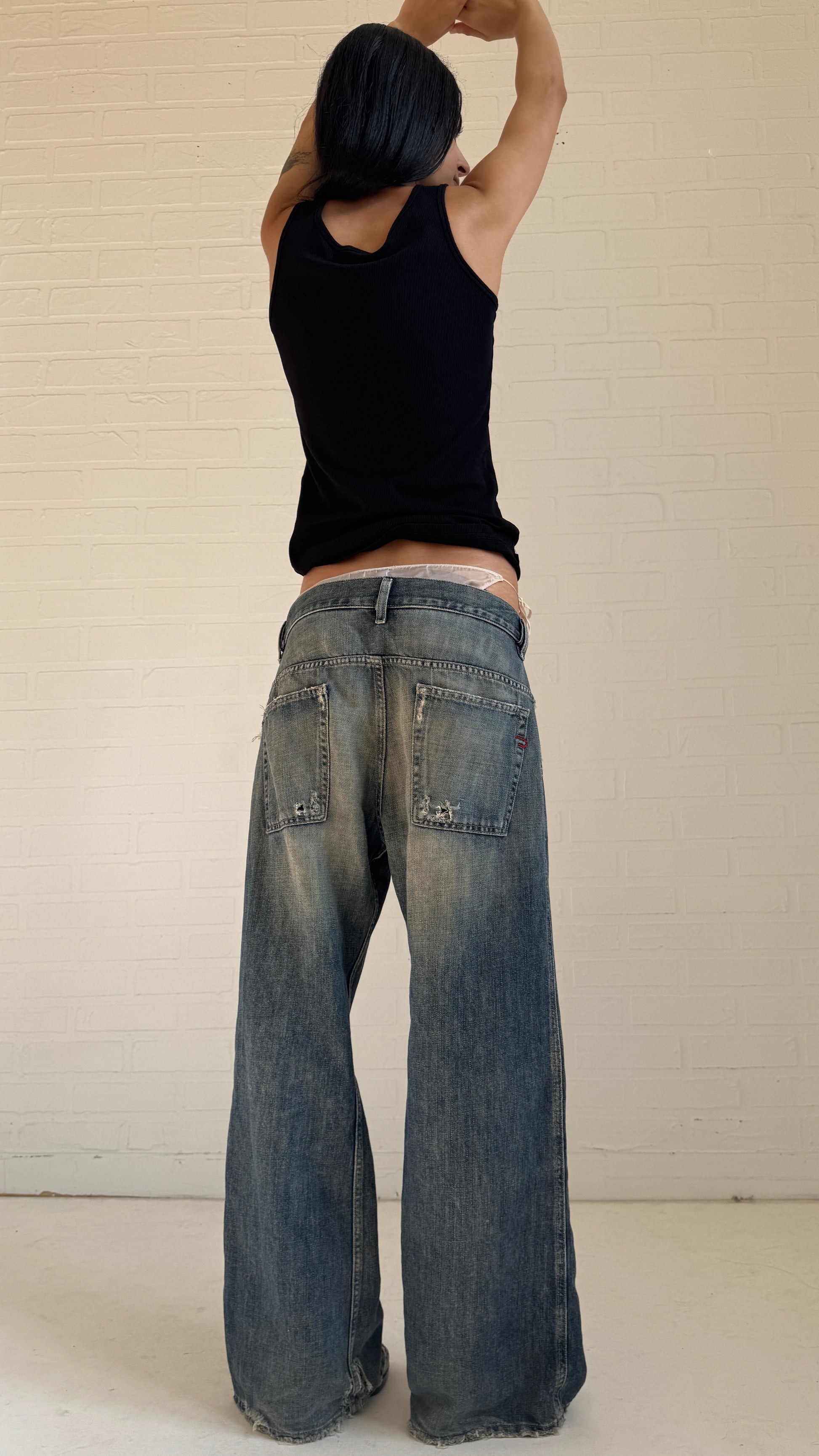 Distressed Wide Leg Jeans