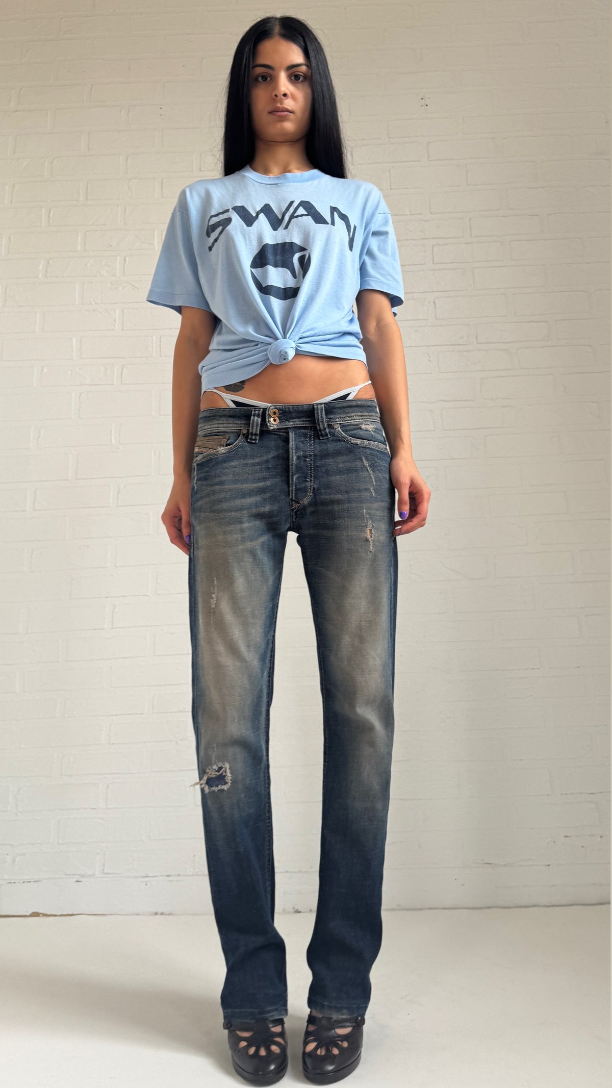 Distressed Dark Wash Straight Leg Jeans