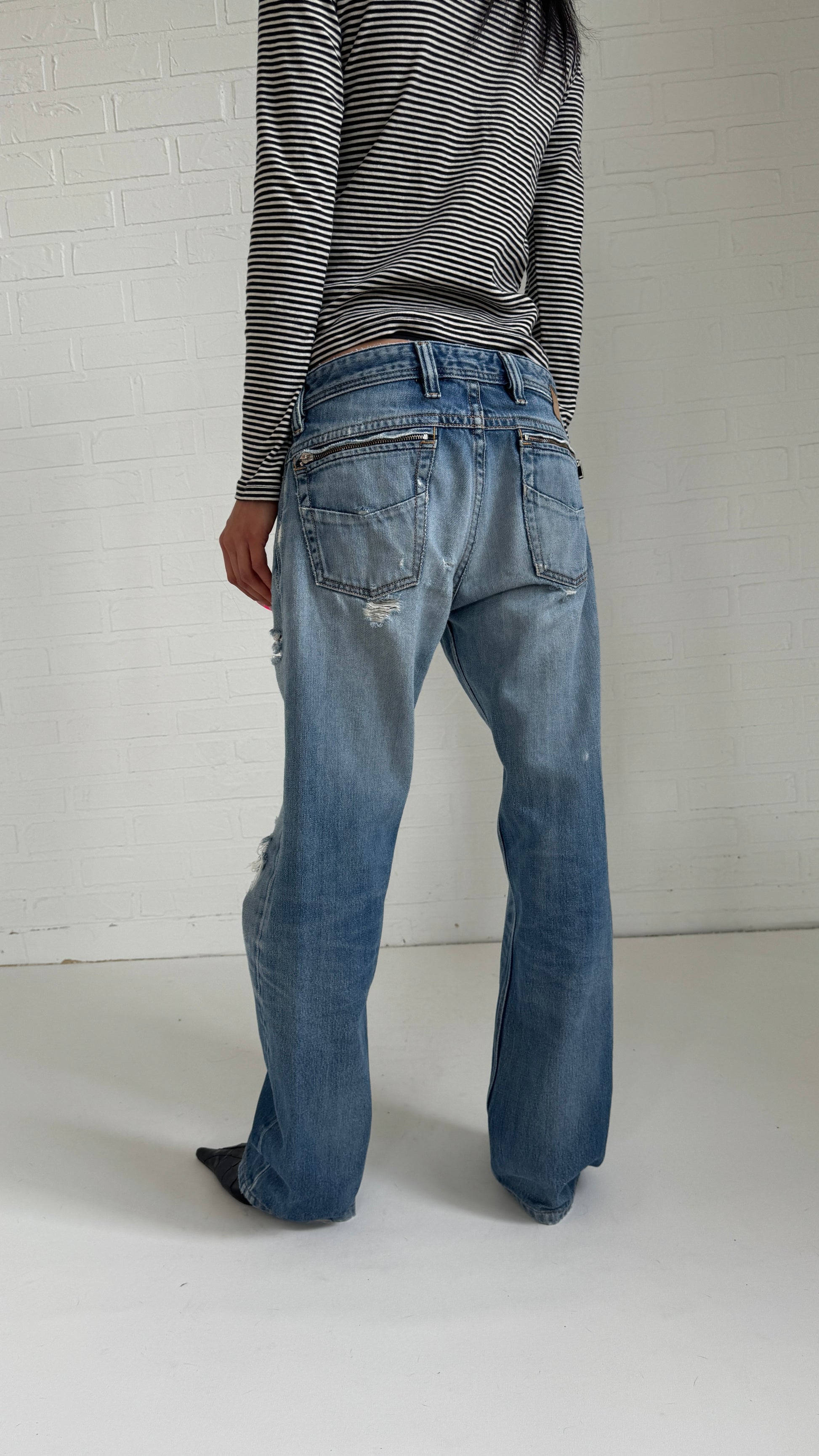 ripped boot 30