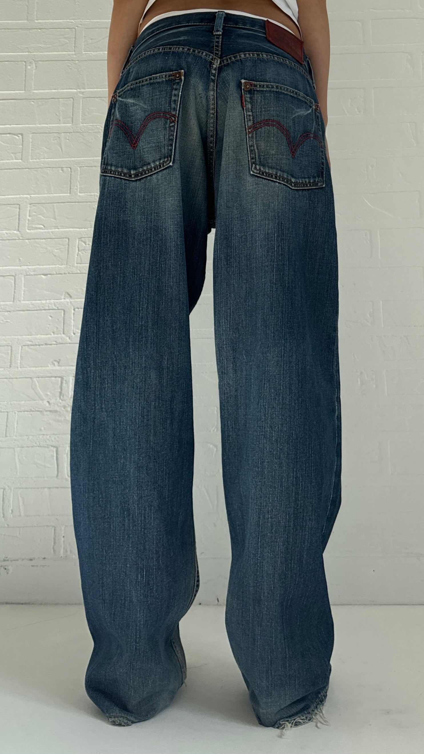 wide red stitch 30