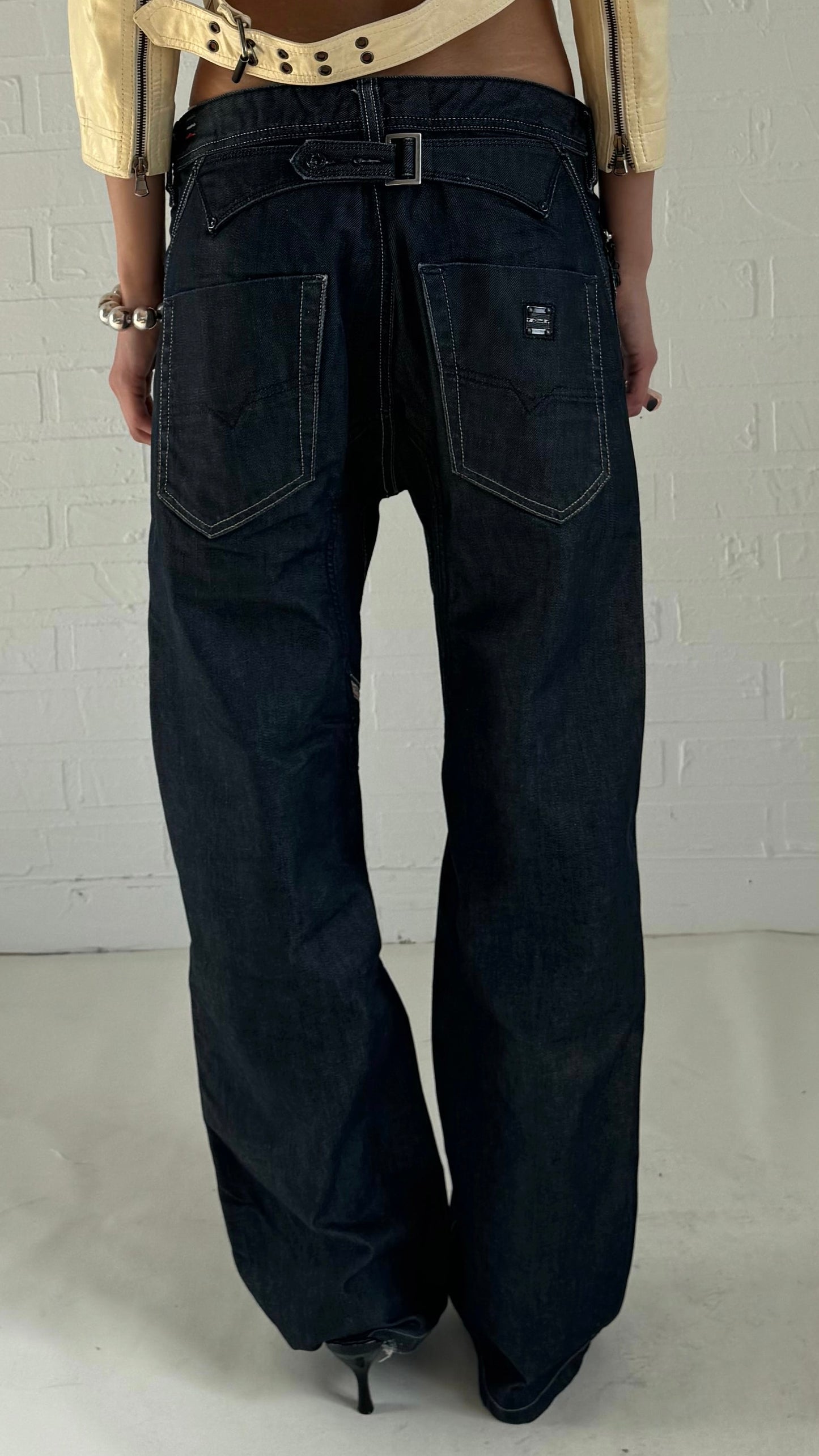 back belt jeans