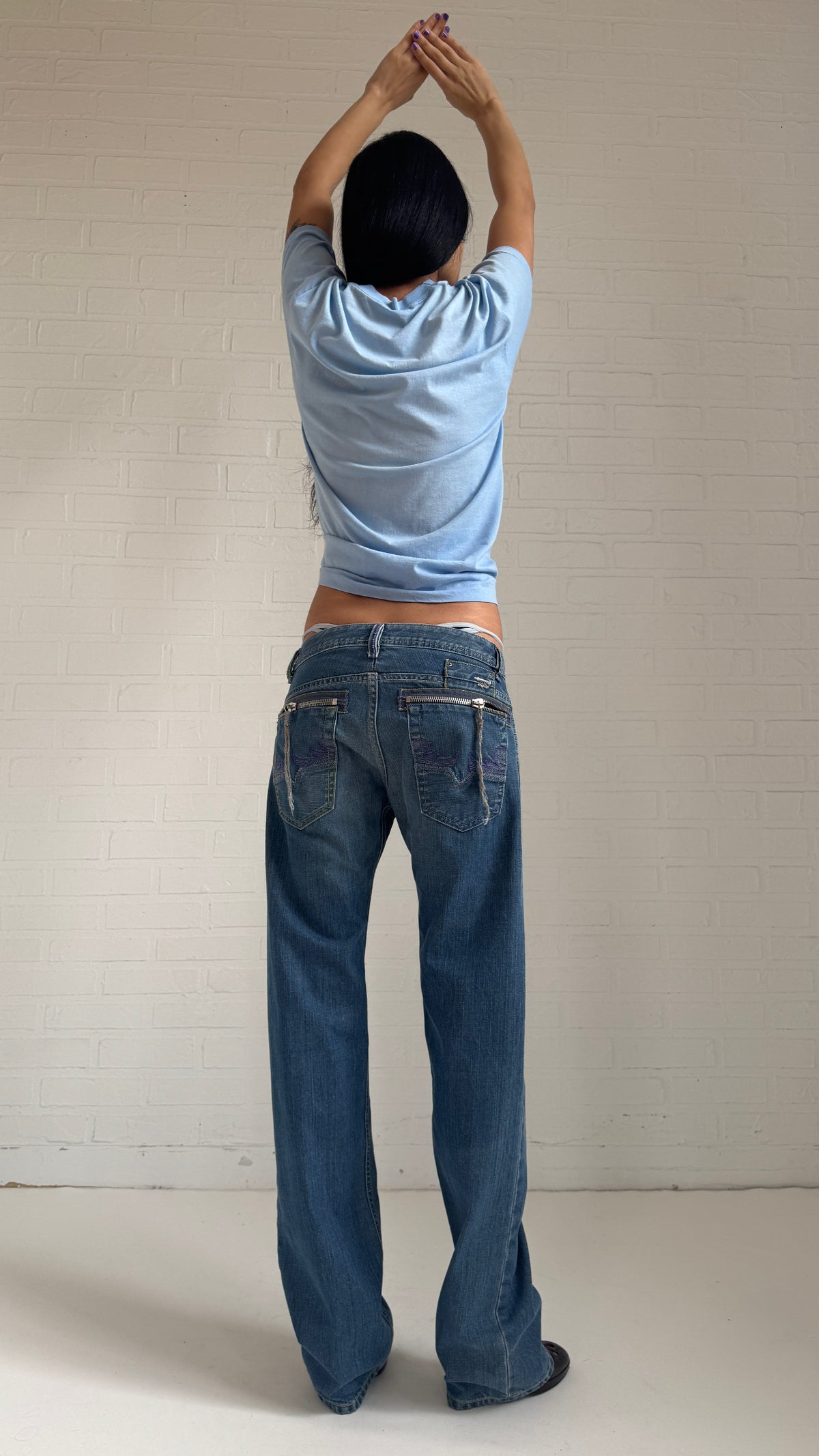 Embroidered Pocket Straight Leg Jeans