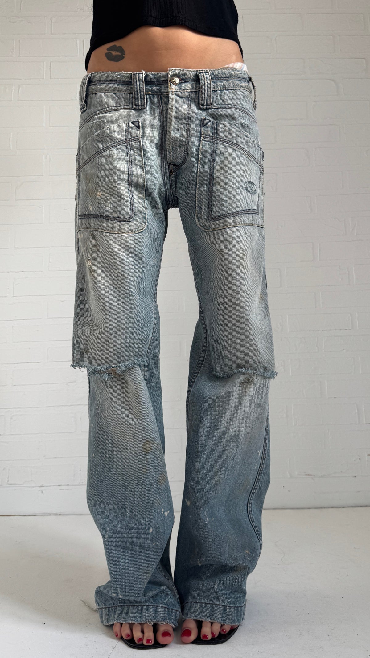 Distressed Wide Leg Jeans