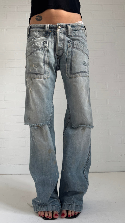 Distressed Wide Leg Jeans