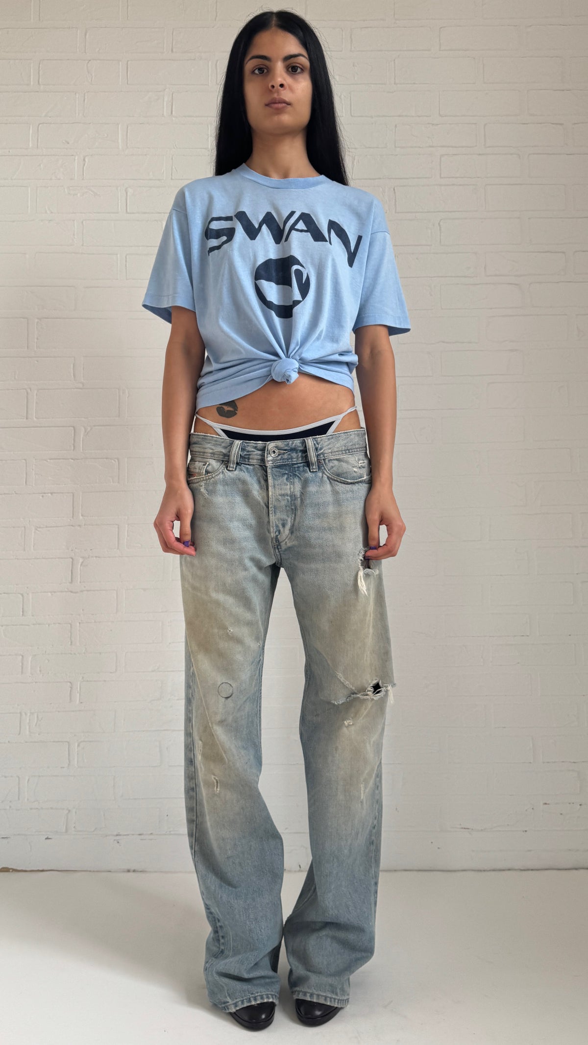 Distressed Relaxed Jeans
