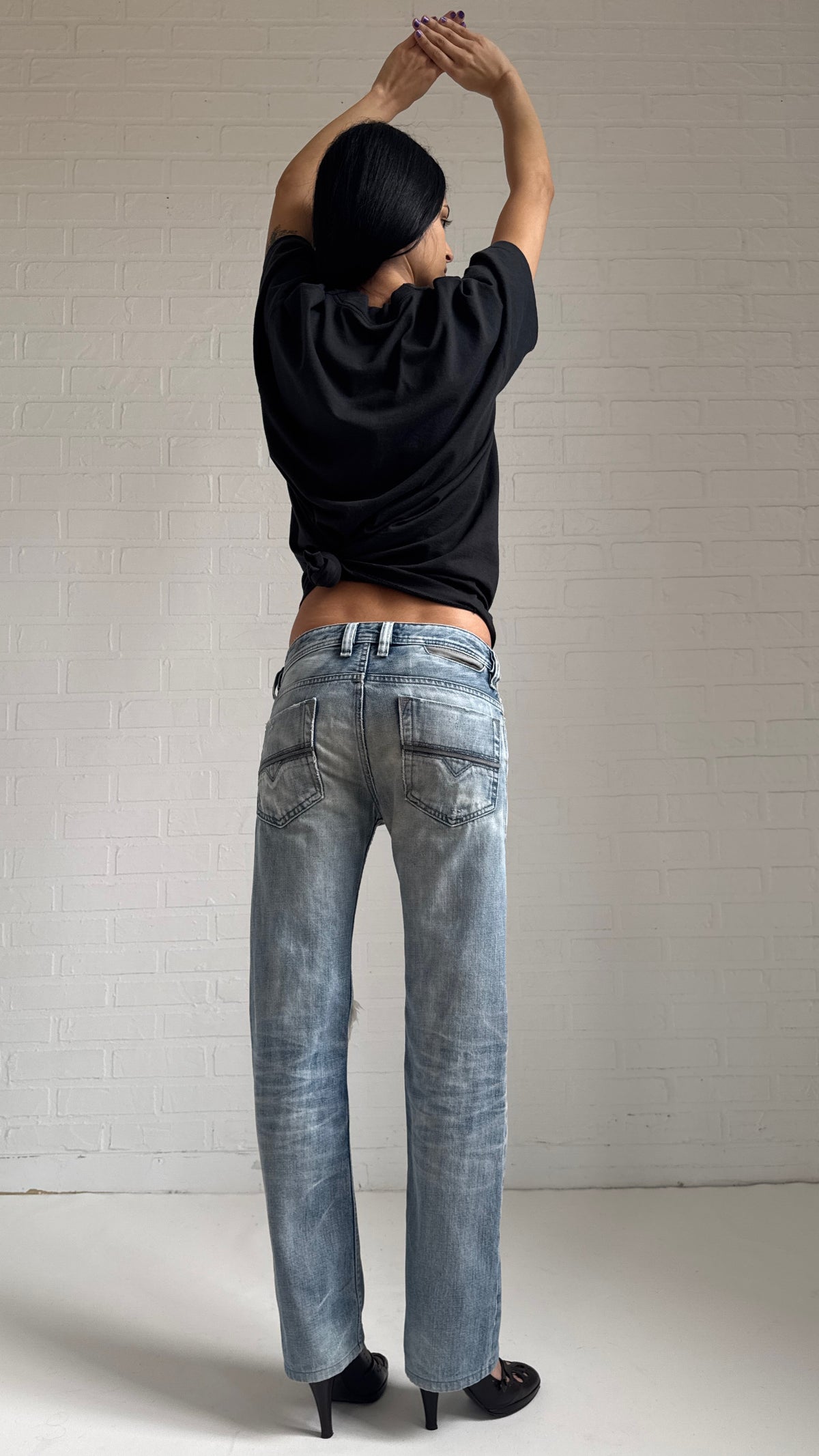 Faded Distressed Straight Leg Jeans