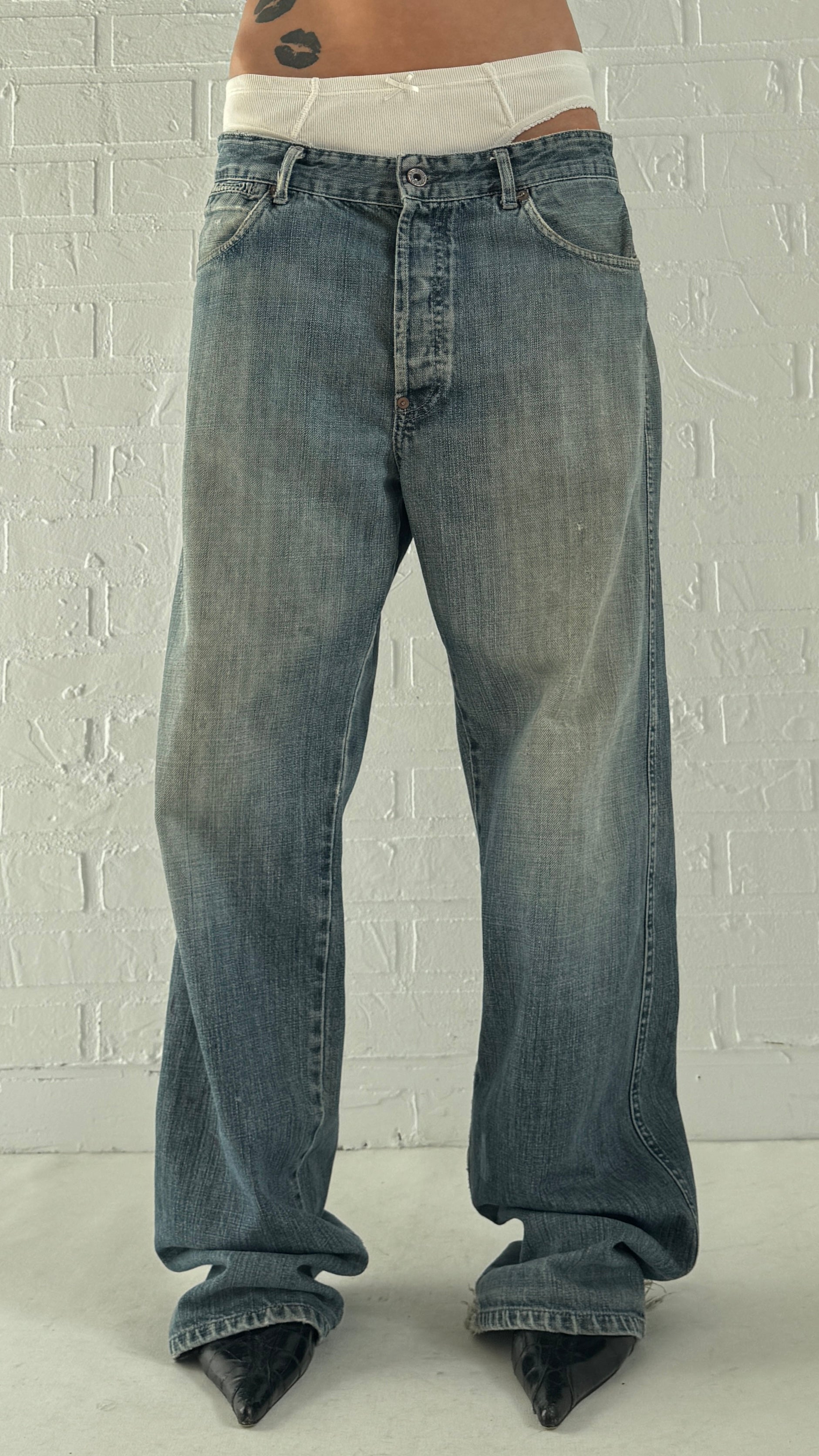jeans
