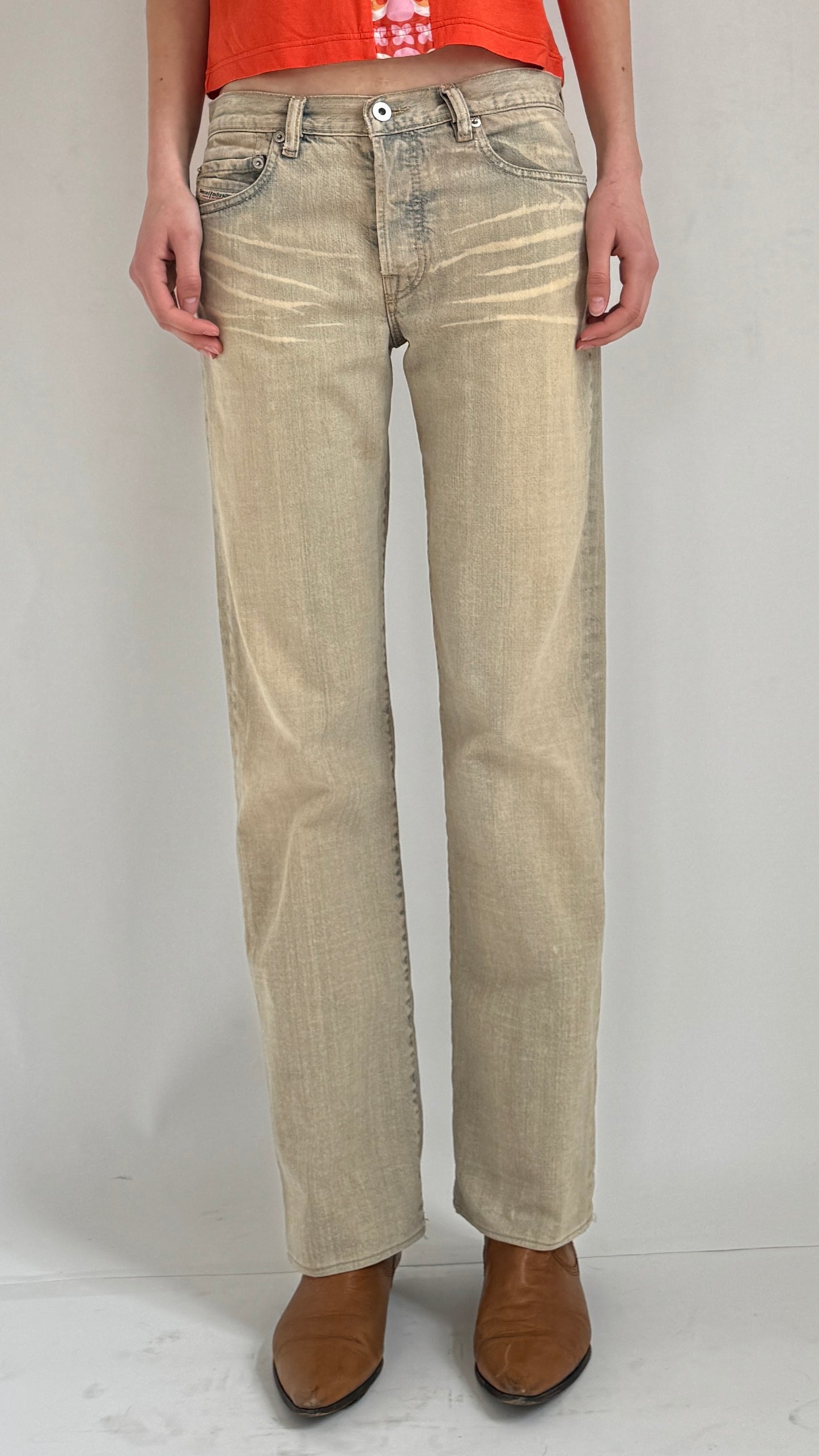 yellow wash mid-low rise s