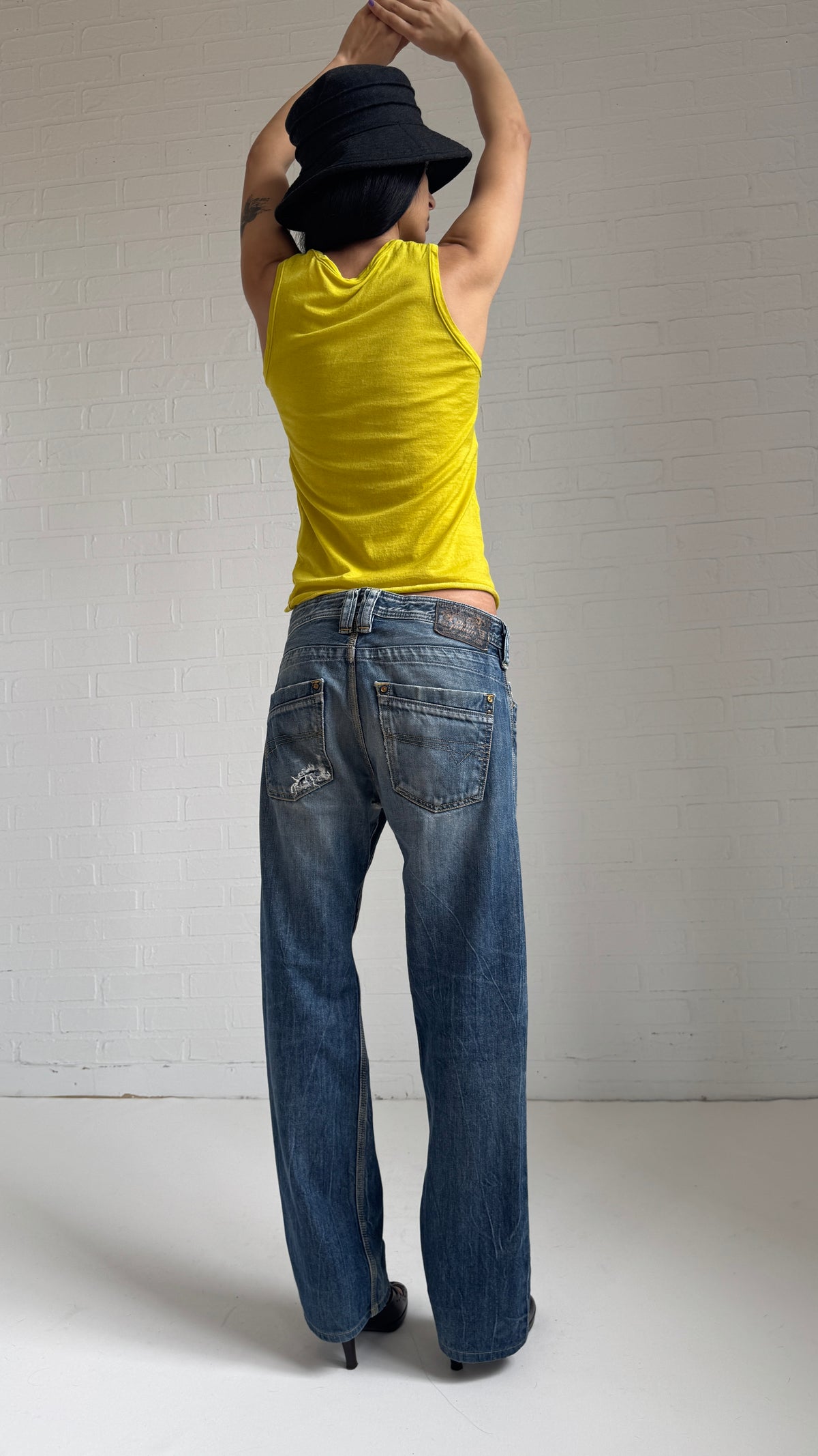 Relaxed Distressed Jeans