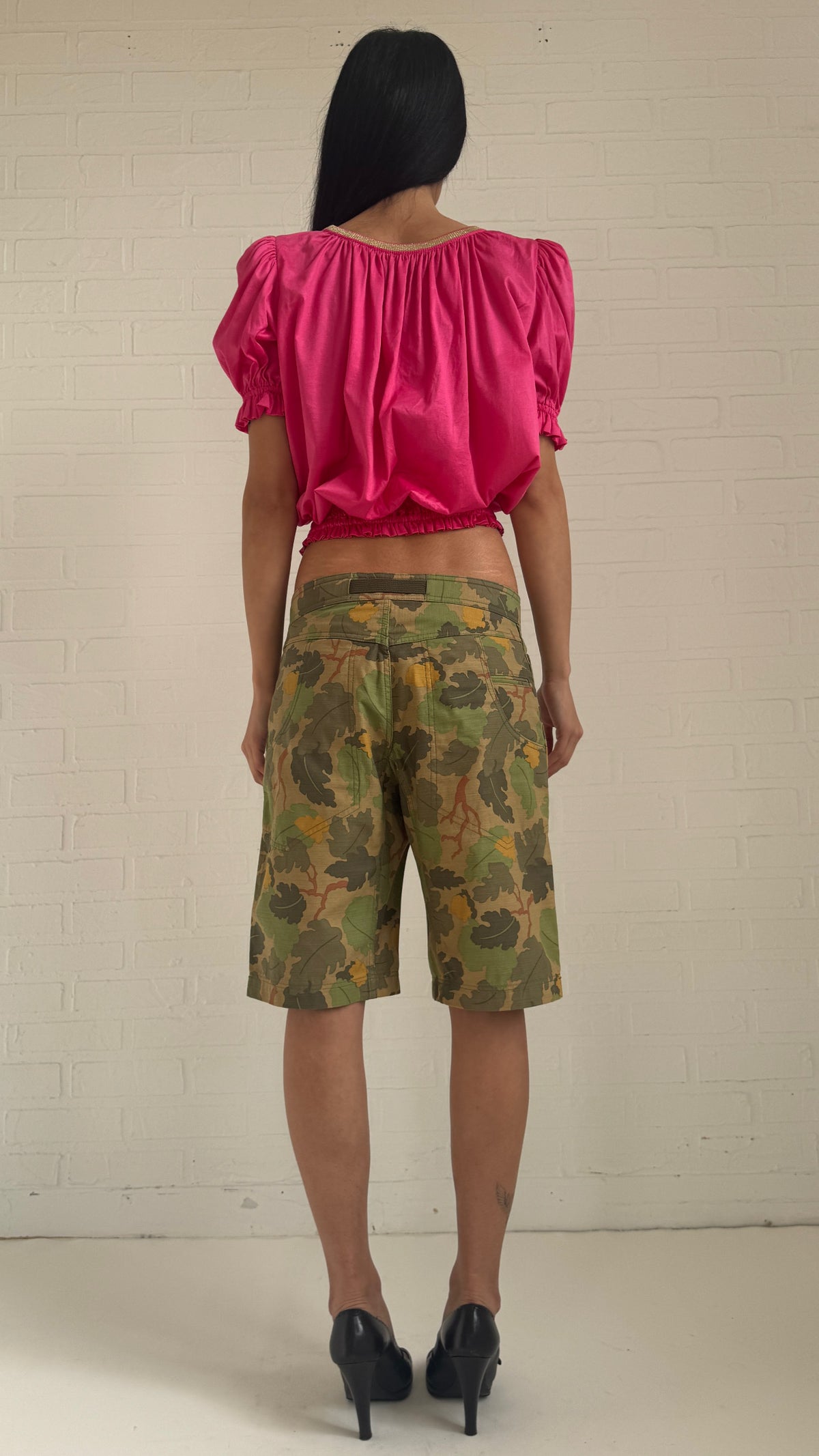 Camouflage Leaf Belted Shorts