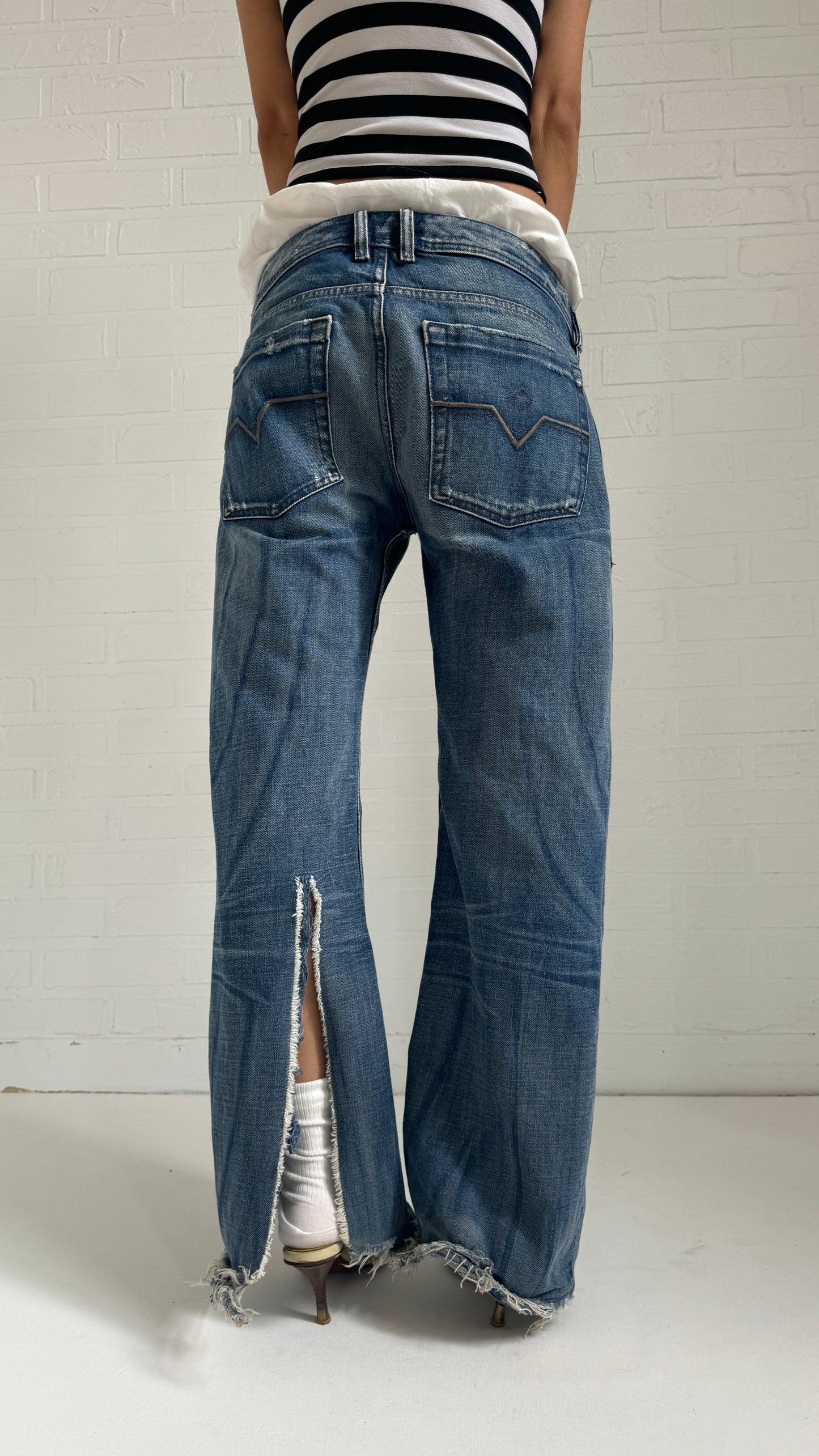 flare cut out ripped 33