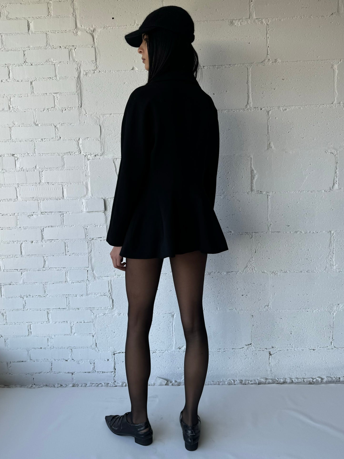 wool short flare coat / black