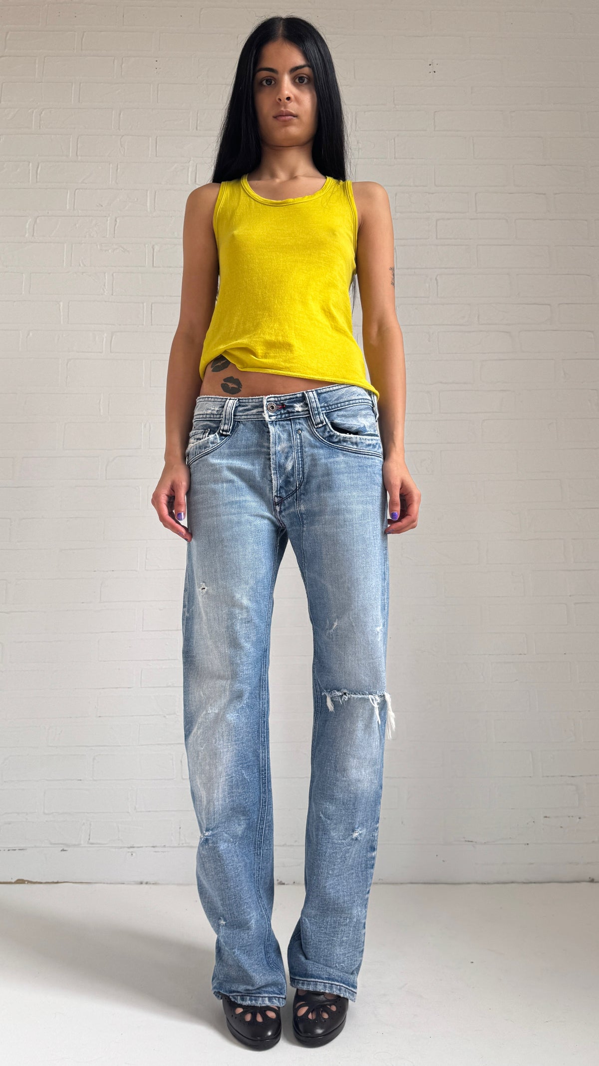 Distressed Straight Leg Jeans