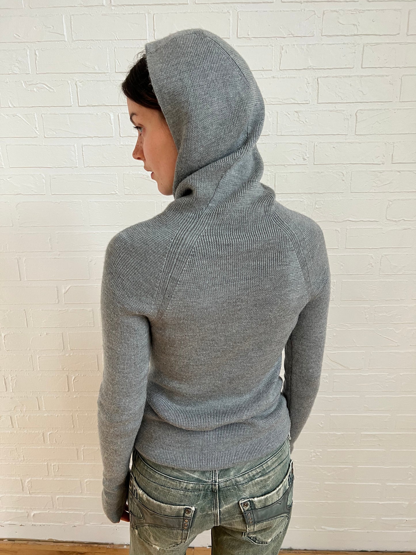 Limi feu hoodie ribbed wool glove sweater in grey