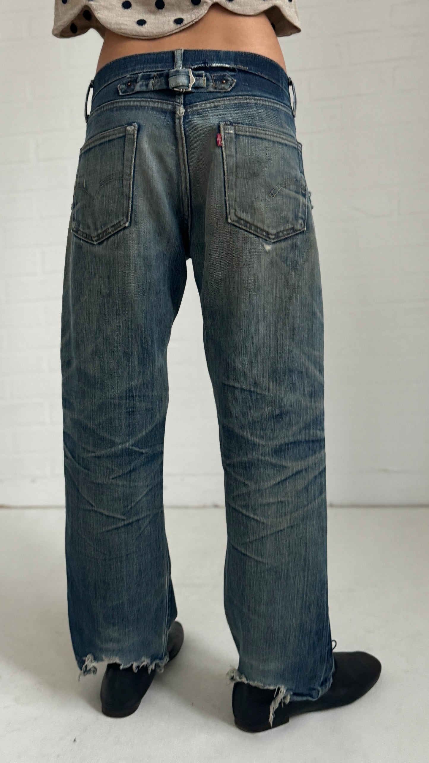 strap jeans
