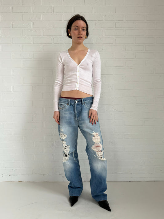 ripped basic high rise jeans in light blue wash 32