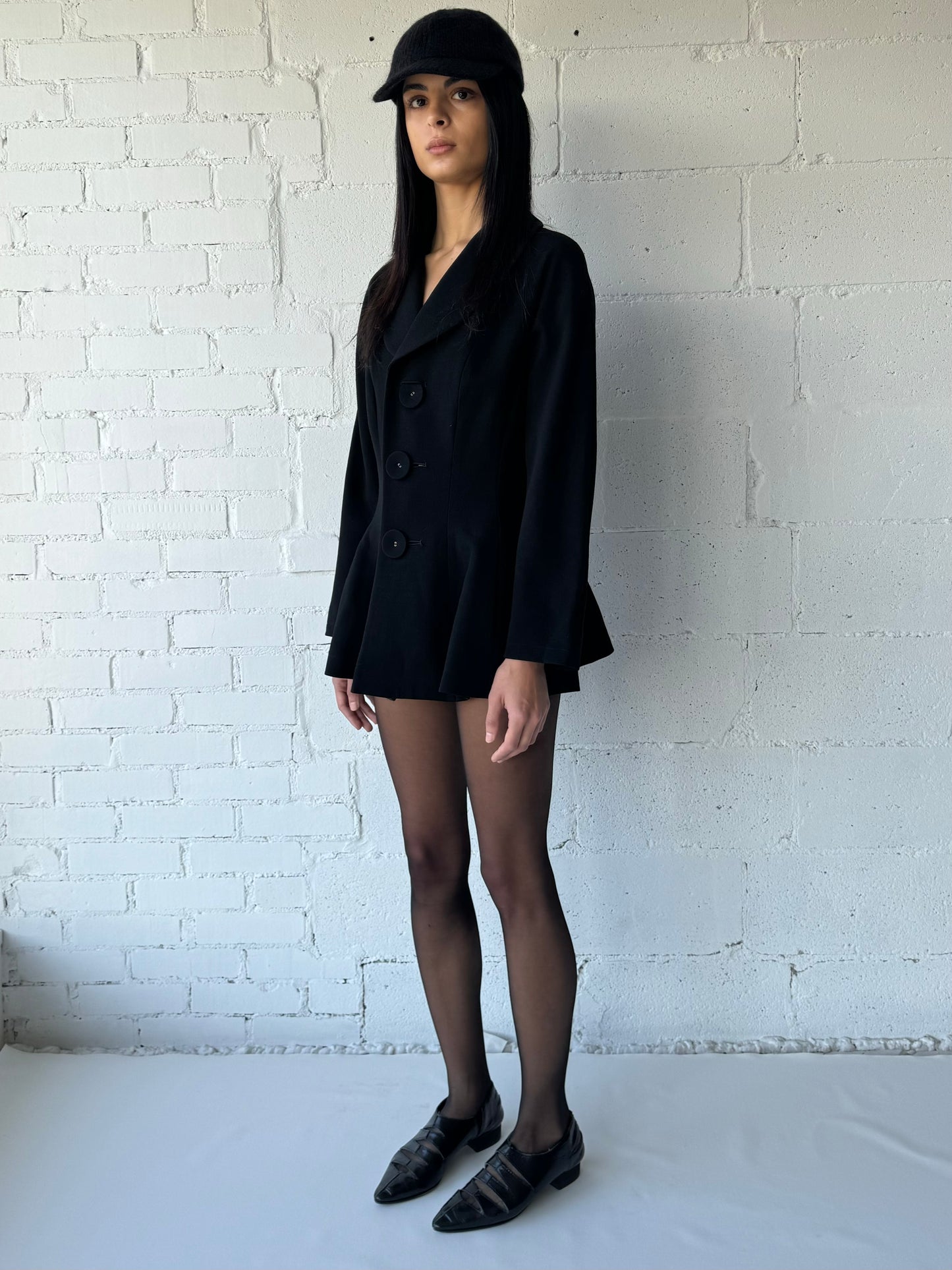 wool short flare coat / black