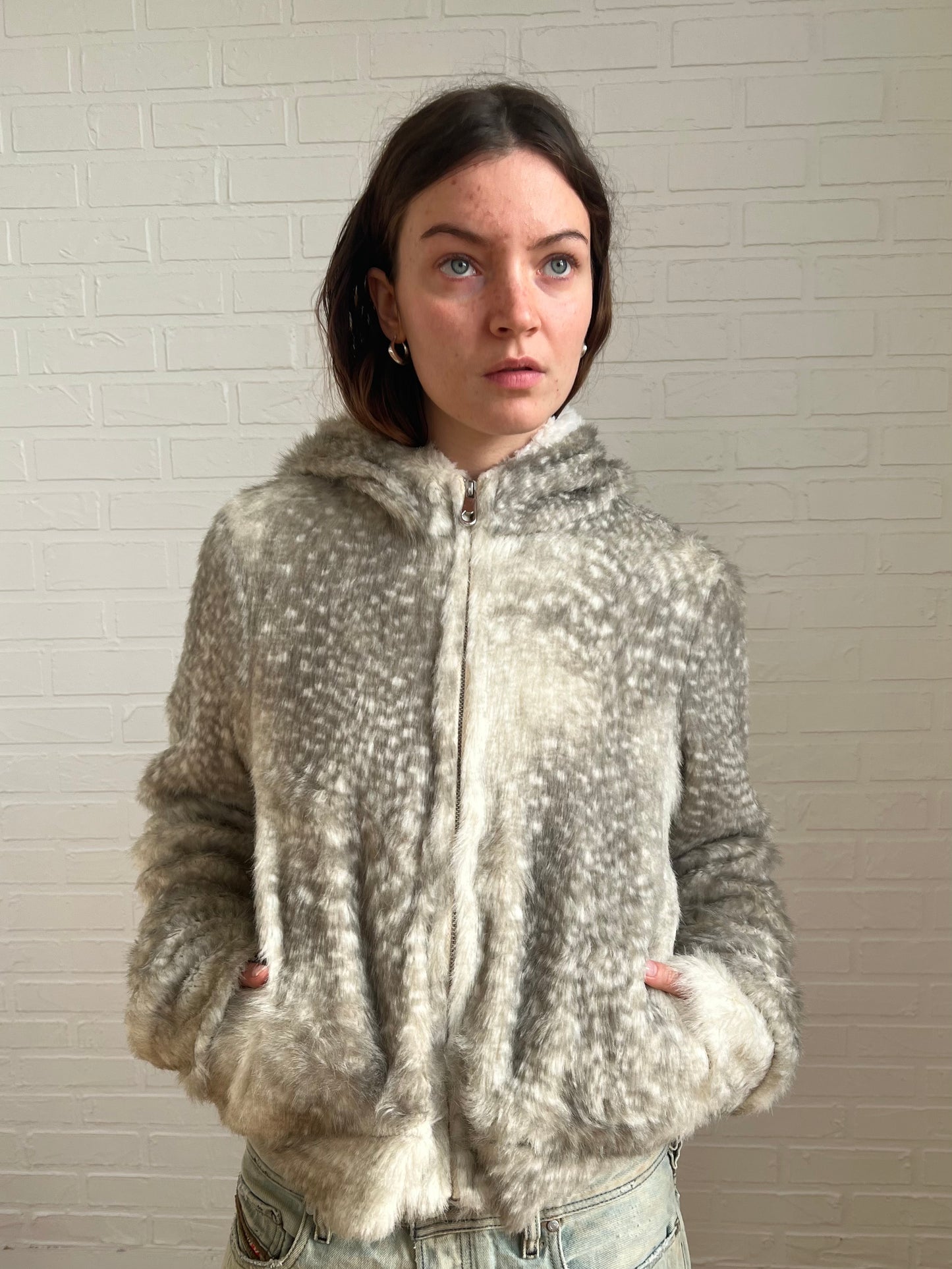 Tsumori Chisato faux fur hoodie jacket in grey / white